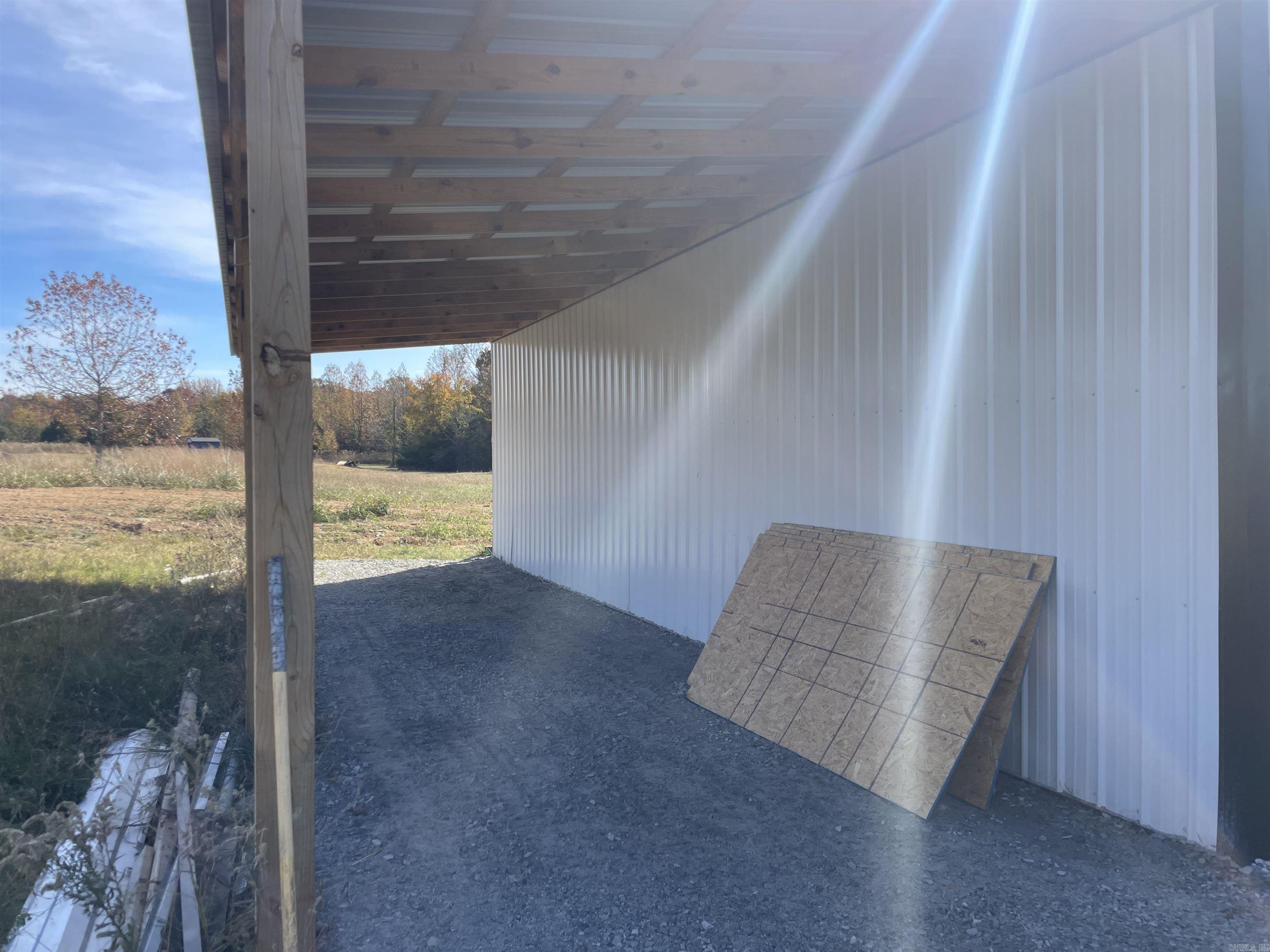 ROMANCE ACRES - Residential