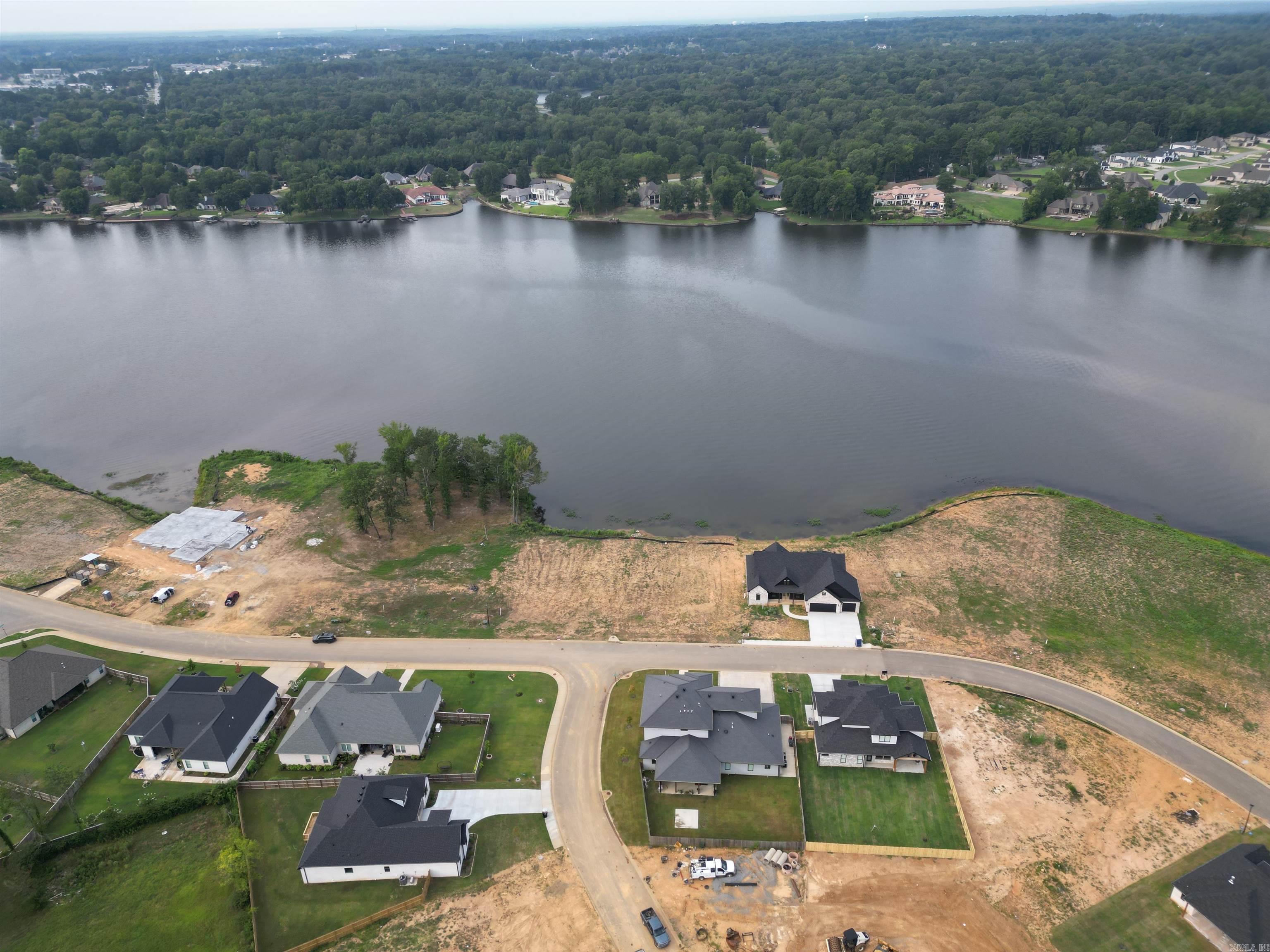 Severn Landing @ Hurricane Lake - Land