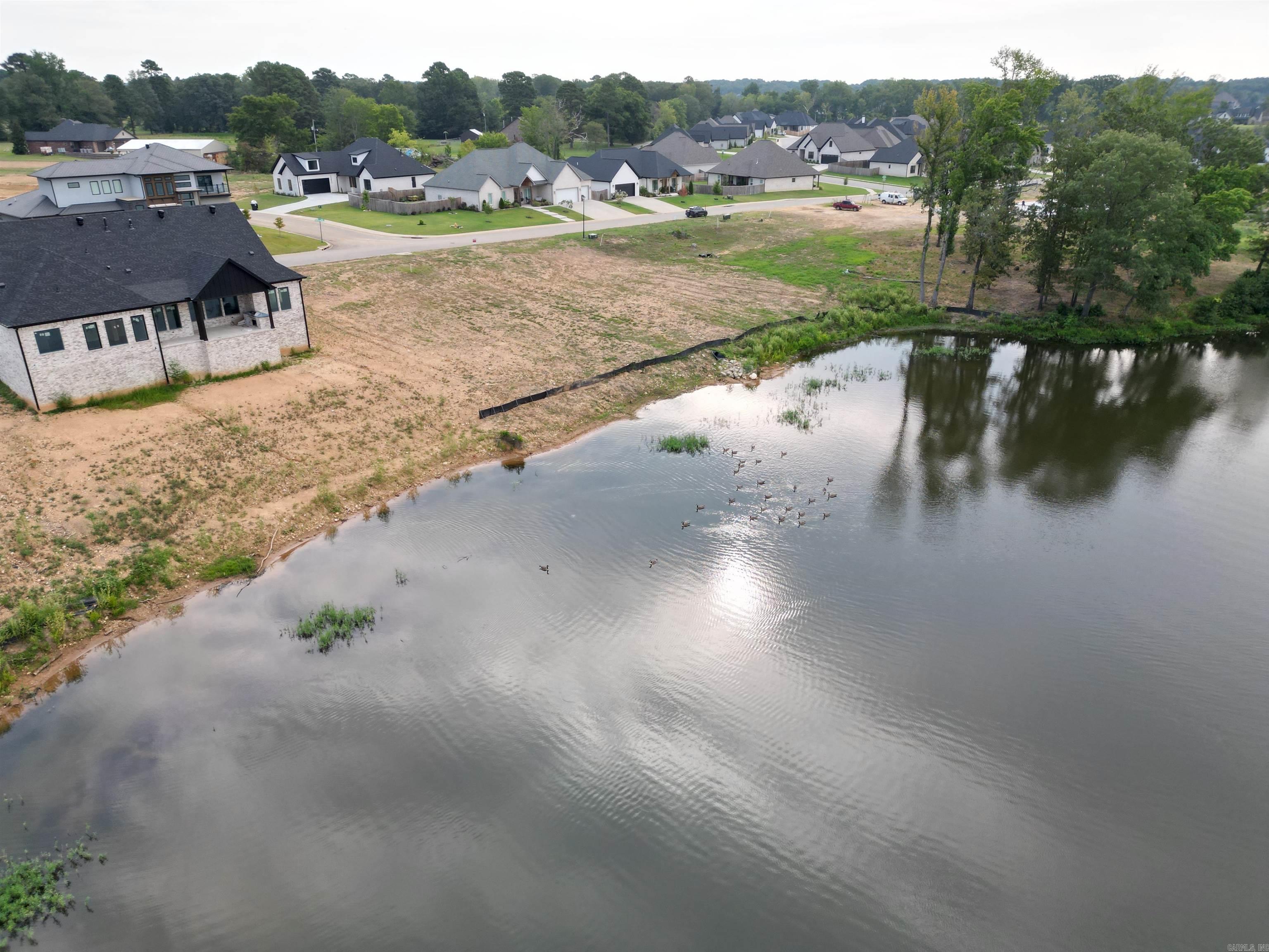 Severn Landing @ Hurricane Lake - Land