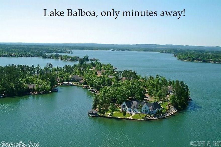 COMMON PROPERTY TO LAKE BALBOA...EXCELLENT LOCATION...CLOSE TO GOLF AND WATER...CALL TODAY FOR THE DETAILS...