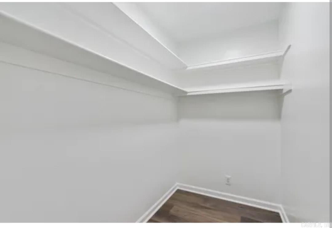 HOLY RIDGE - Residential