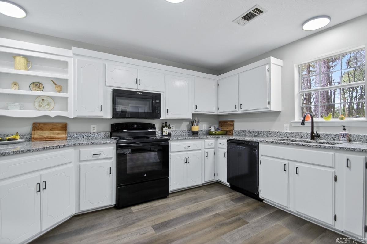 HOLY RIDGE - Residential