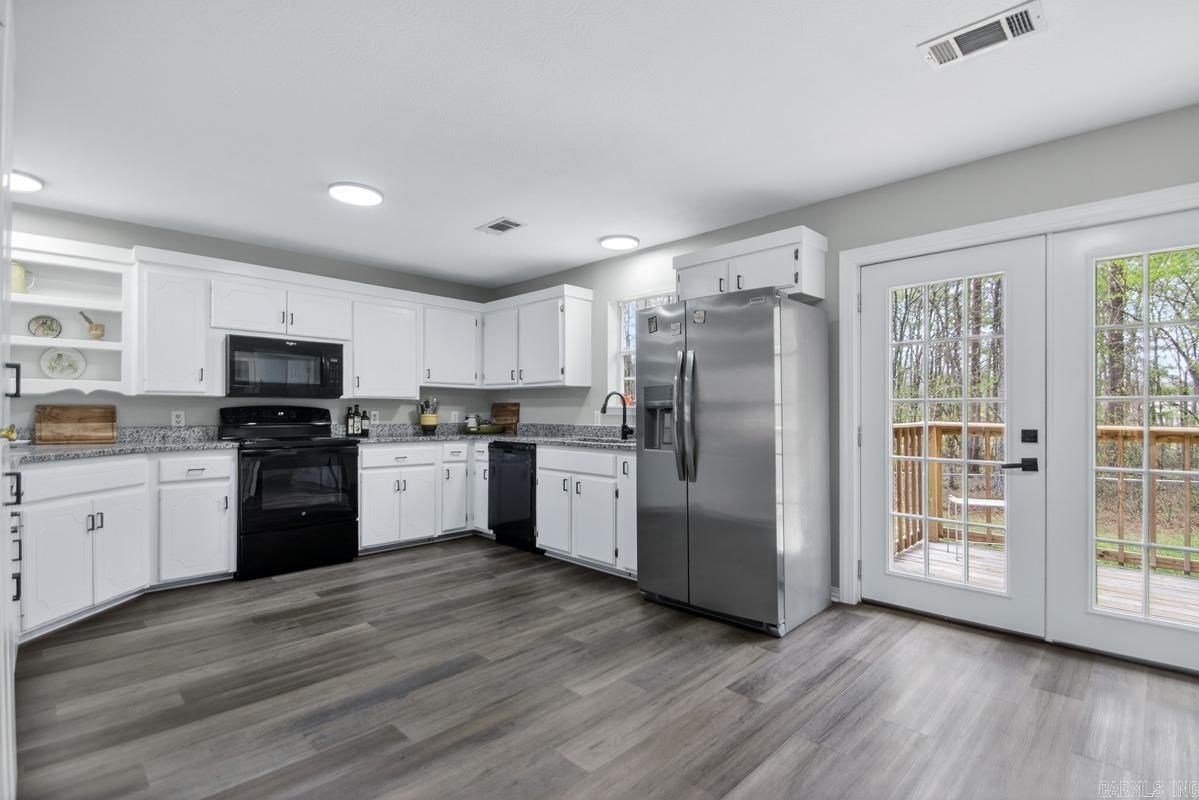 HOLY RIDGE - Residential