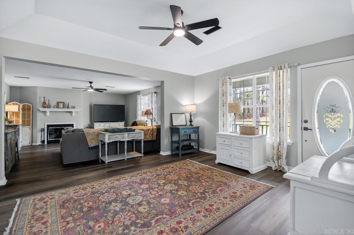 HOLY RIDGE - Residential