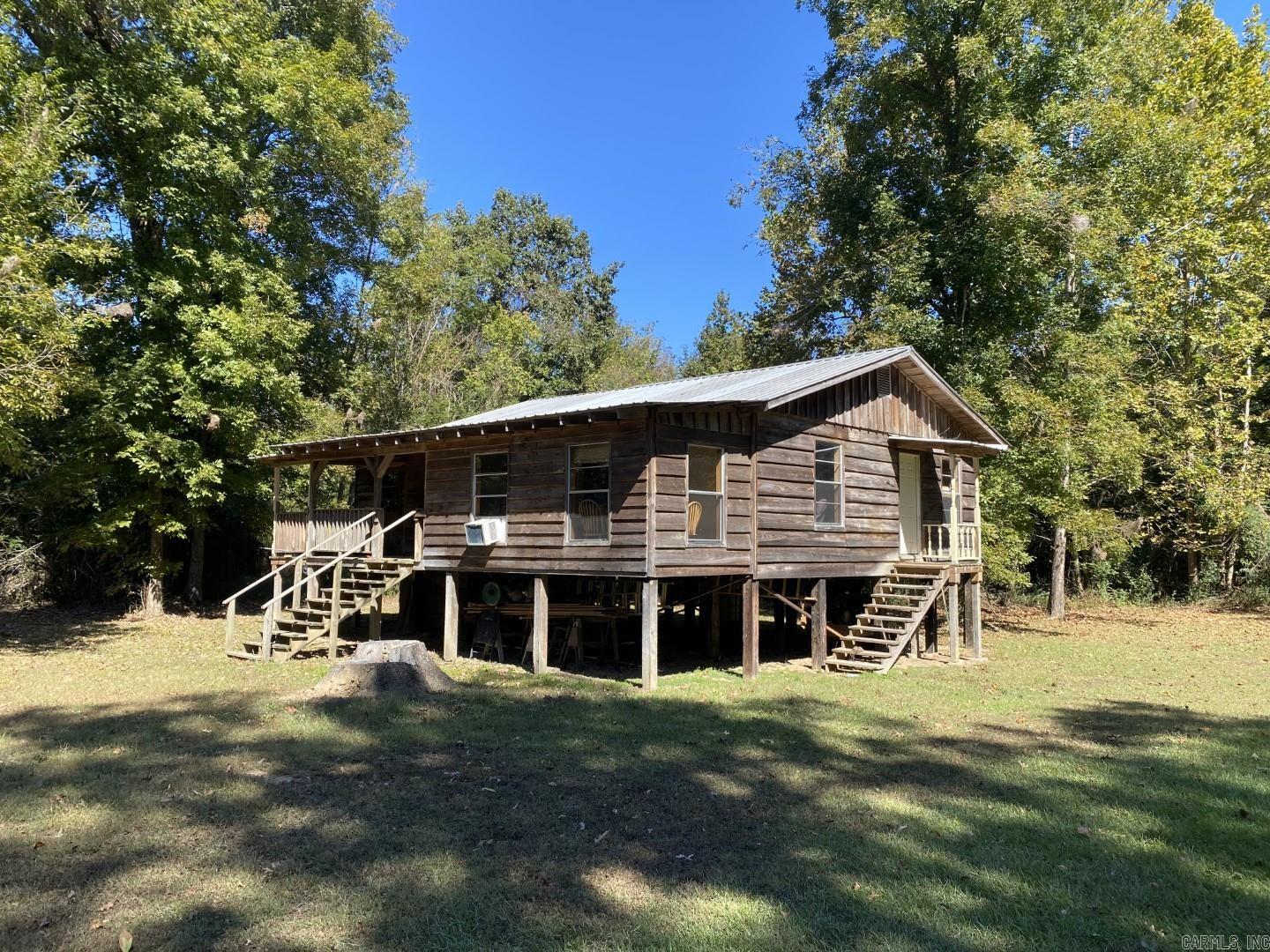 Metes & Bounds - Land