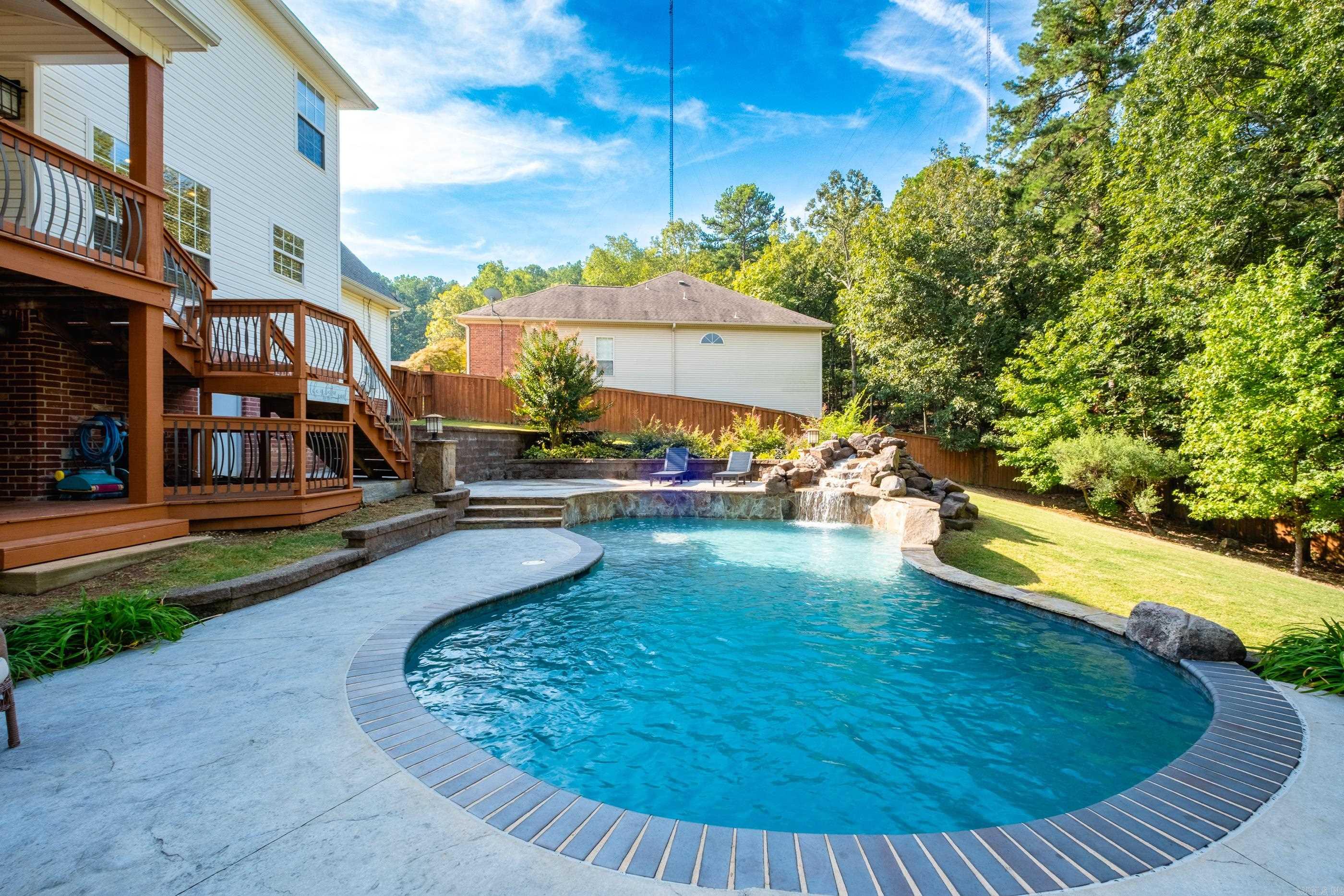 CHENAL VALLEY DUQUESNE COMMUNITY - Residential