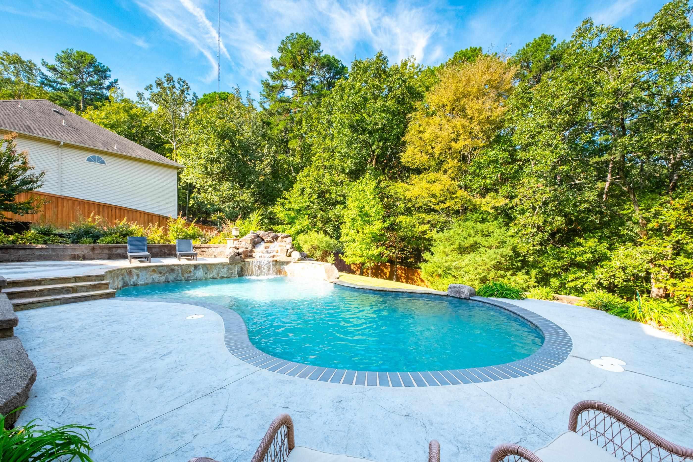 CHENAL VALLEY DUQUESNE COMMUNITY - Residential