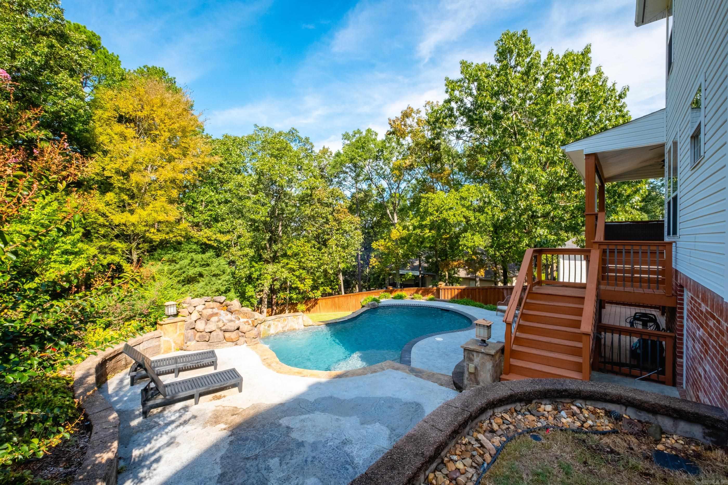 CHENAL VALLEY DUQUESNE COMMUNITY - Residential