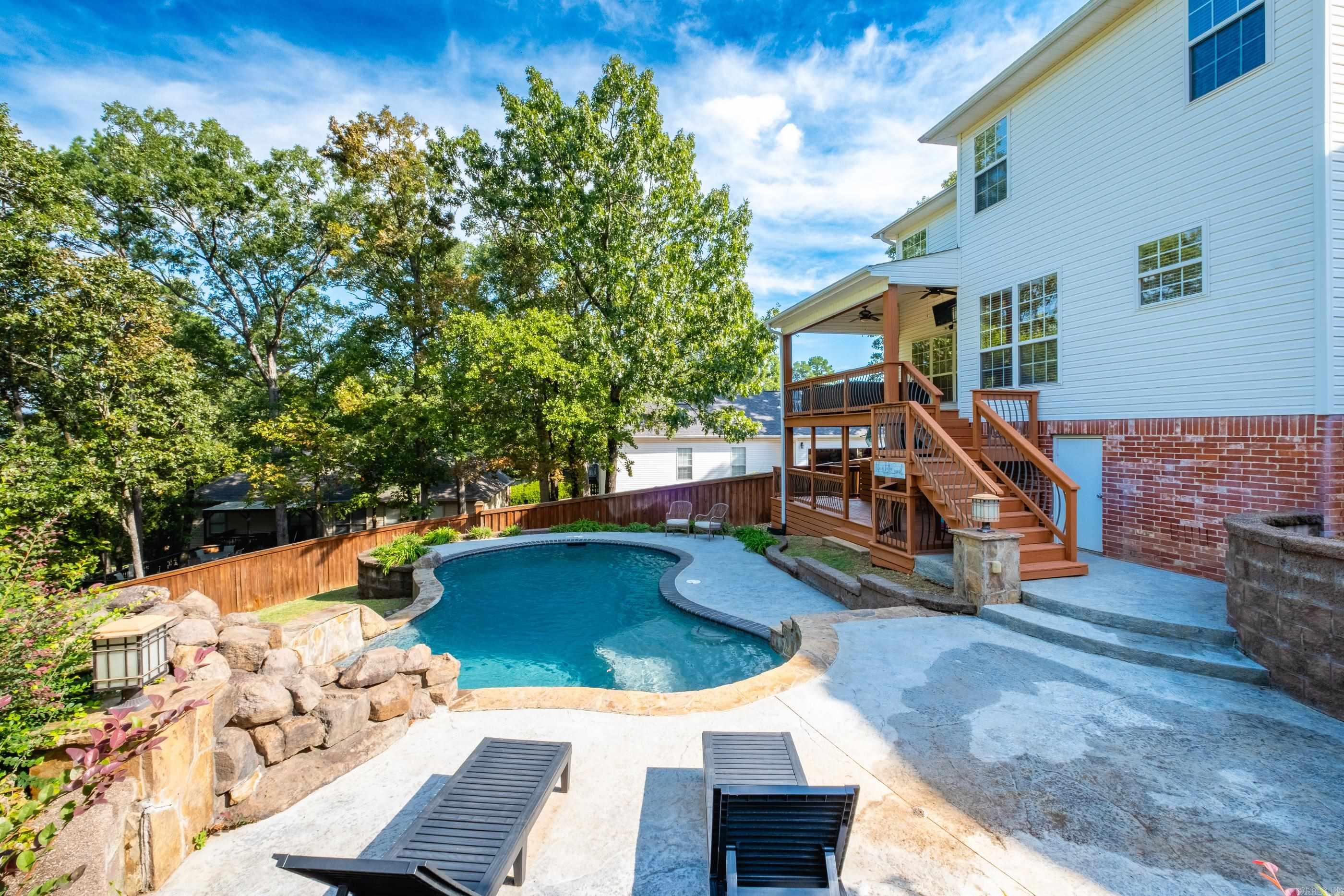 CHENAL VALLEY DUQUESNE COMMUNITY - Residential