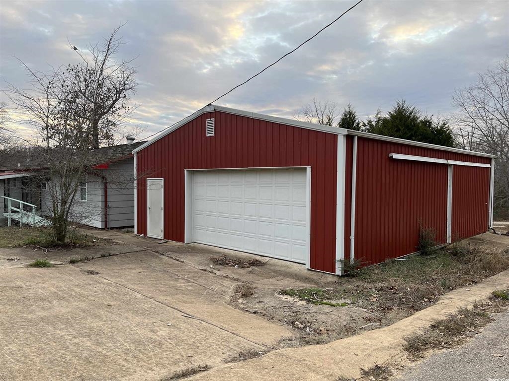 SARAH L CLAYTON - Residential