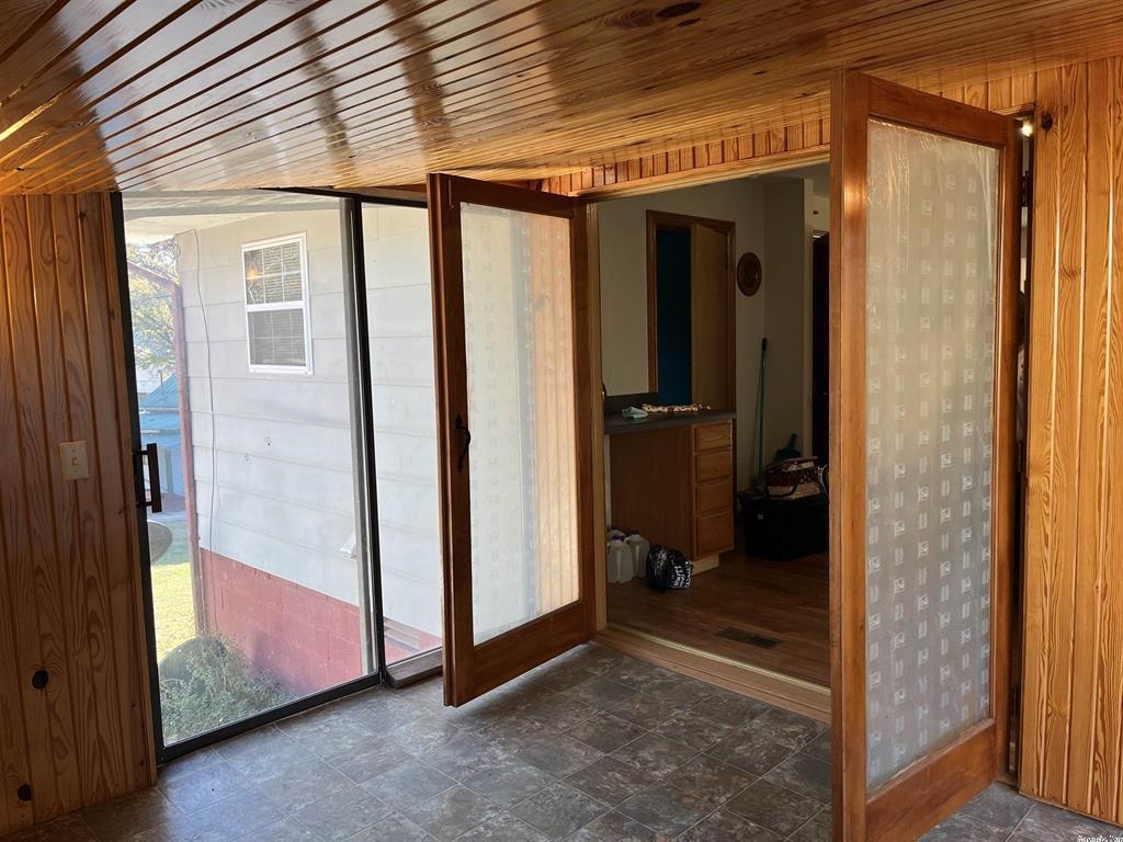 SARAH L CLAYTON - Residential