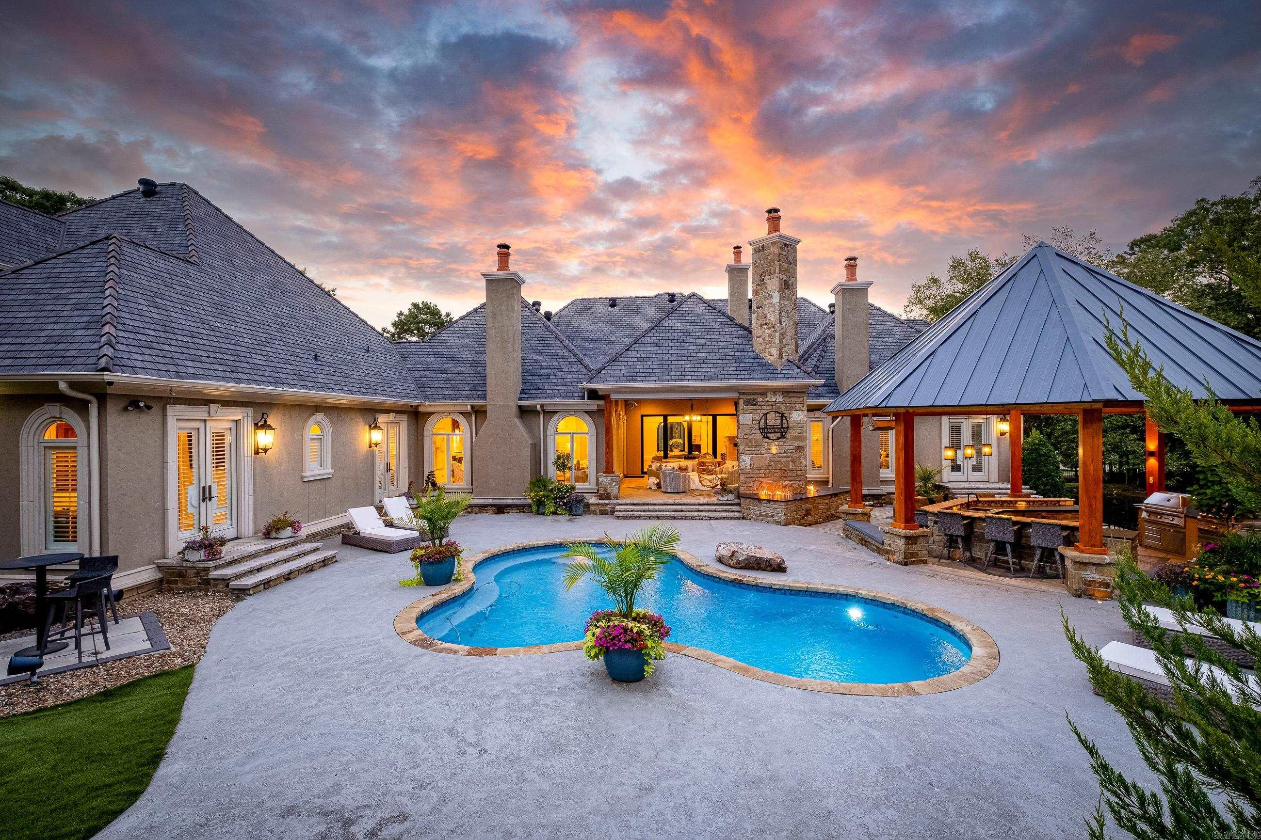 VALLEY FALLS ESTATES - Residential