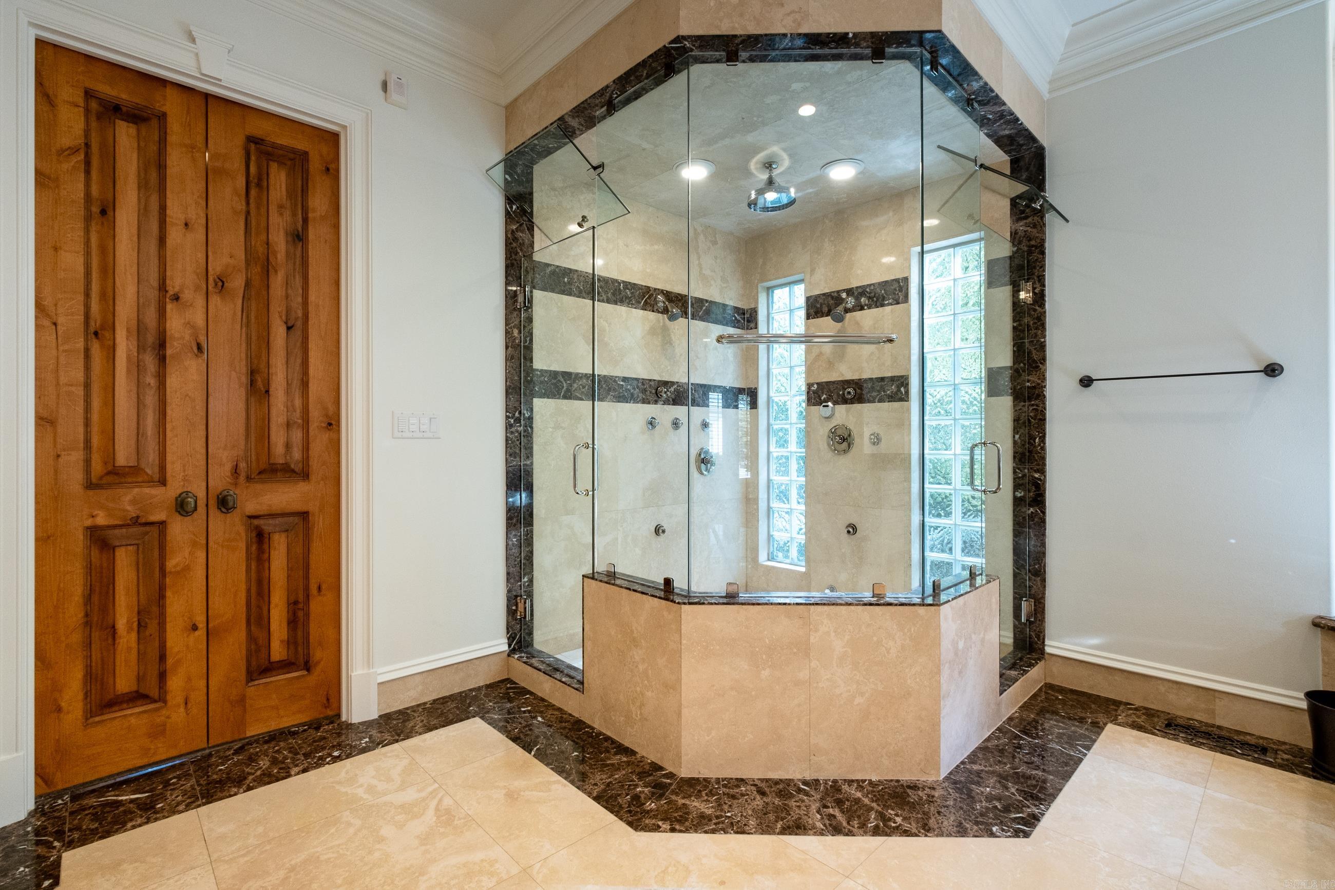 VALLEY FALLS ESTATES - Residential