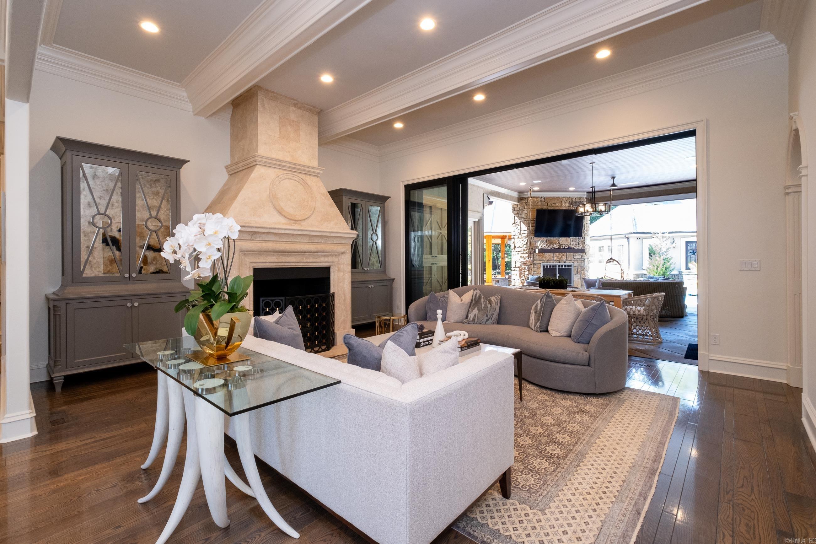 VALLEY FALLS ESTATES - Residential