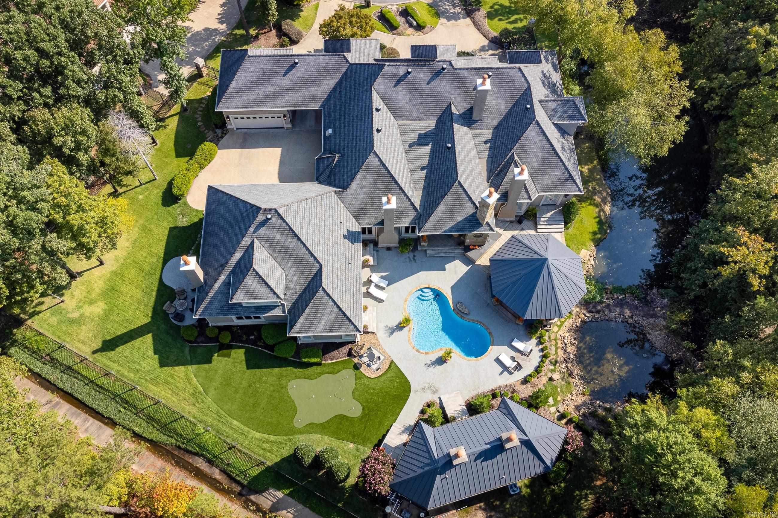 VALLEY FALLS ESTATES - Residential