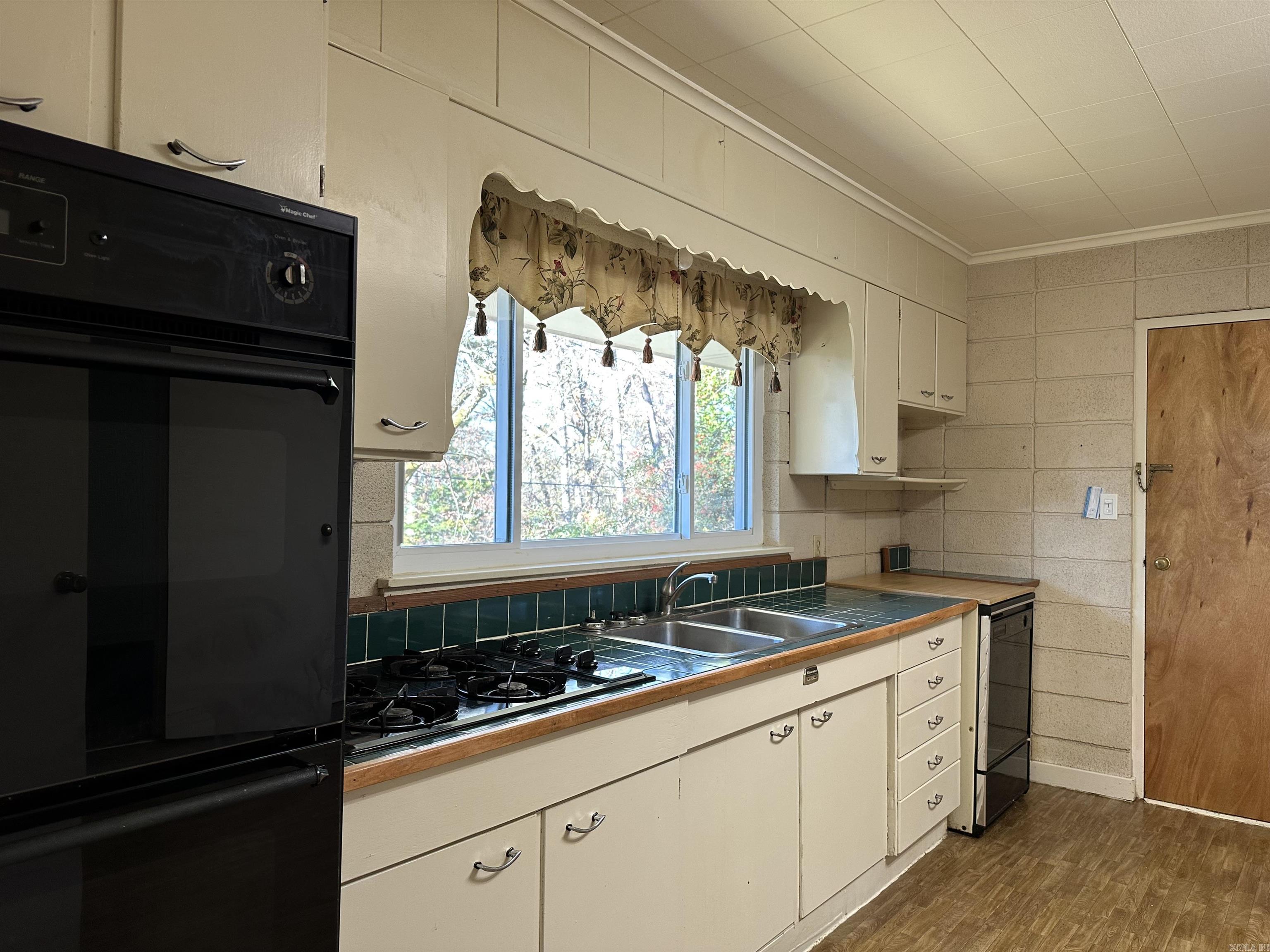 HSR BLK - Residential