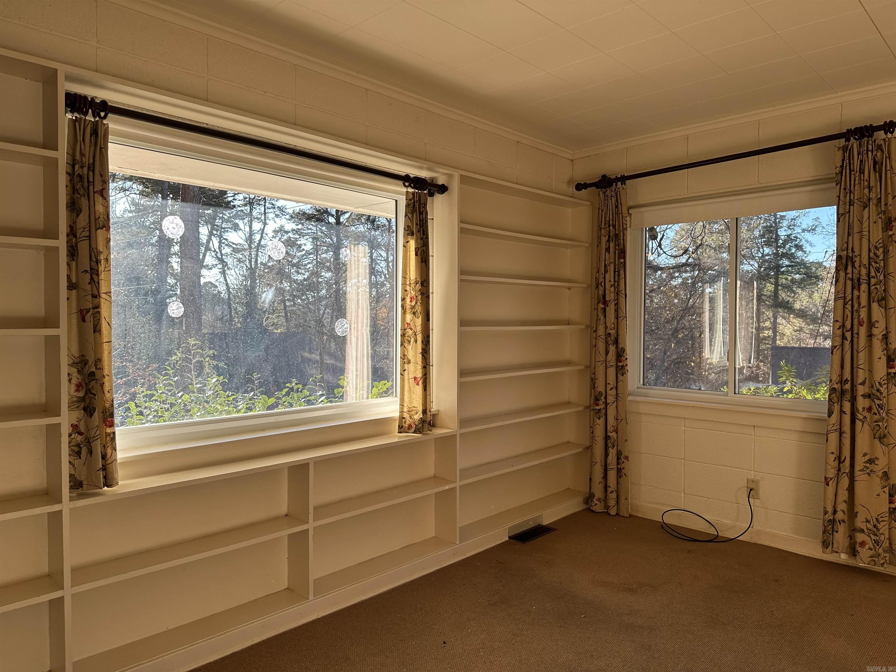 HSR BLK - Residential