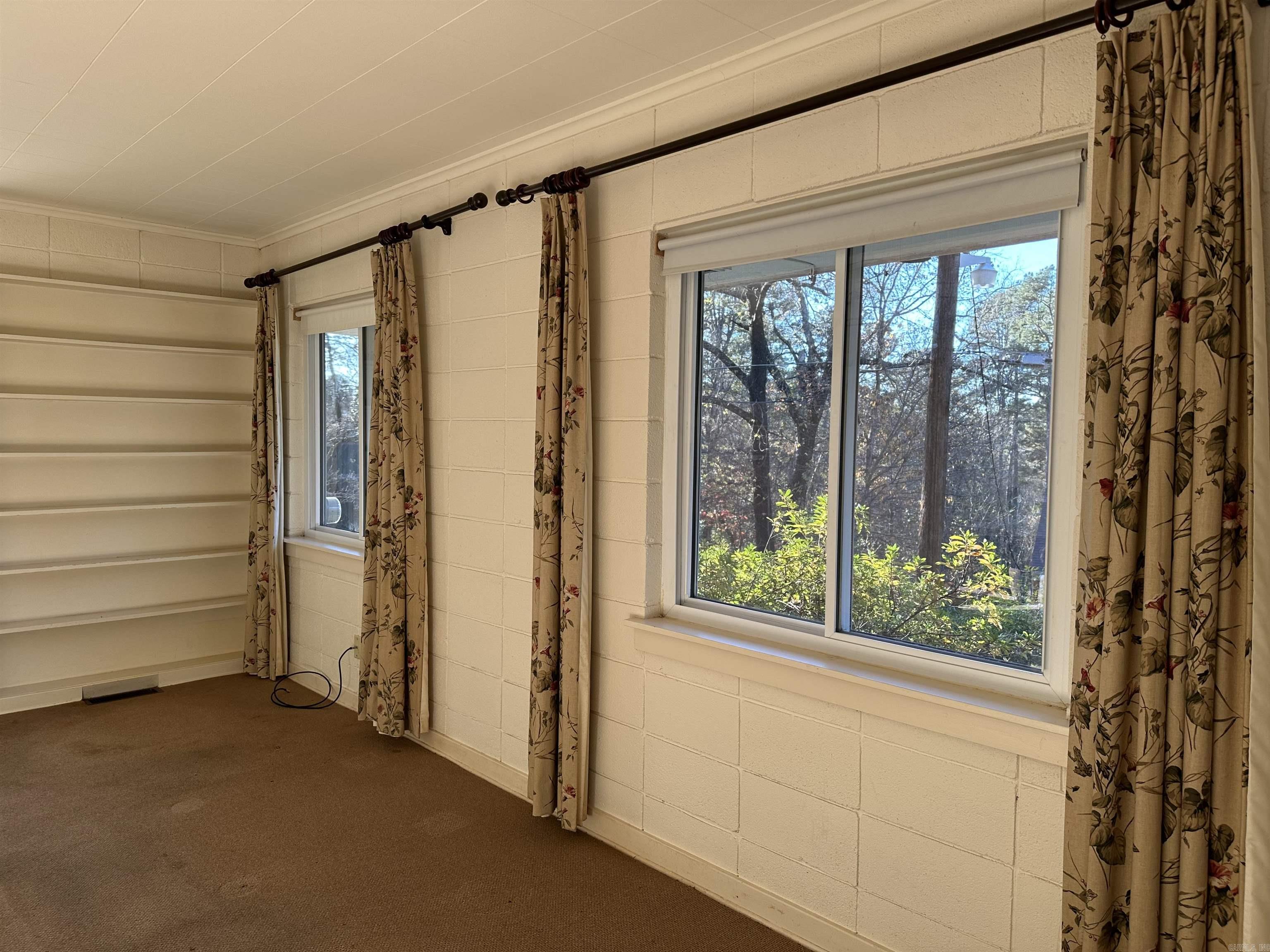 HSR BLK - Residential