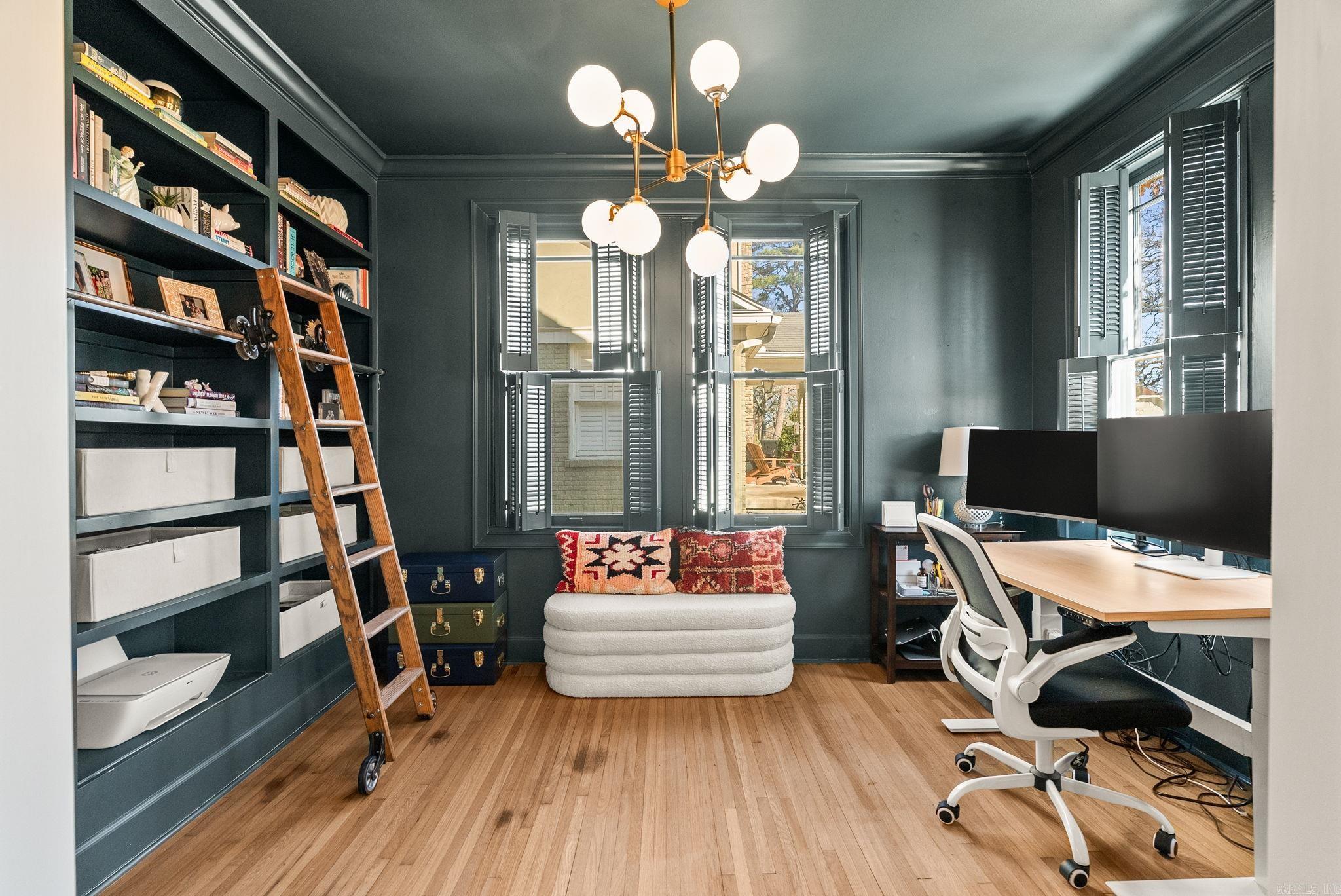 CLIFFEWOOD - Residential