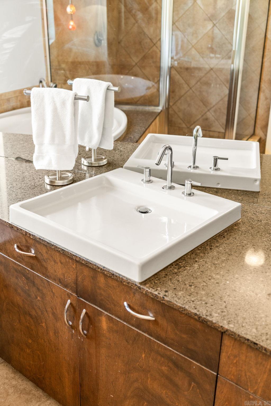 CLIFFEWOOD - Residential