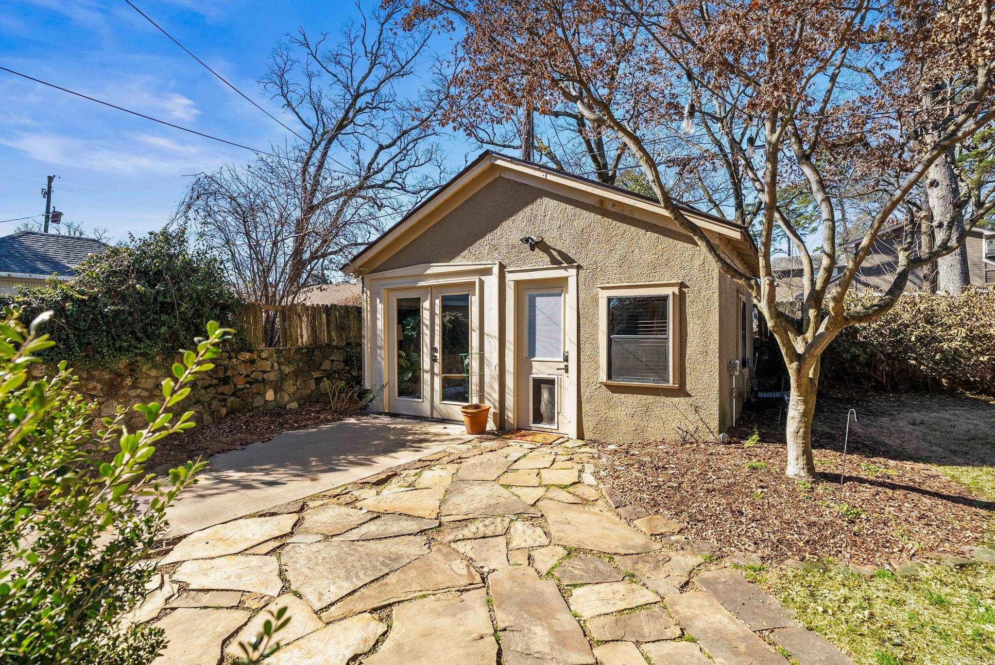 CLIFFEWOOD - Residential