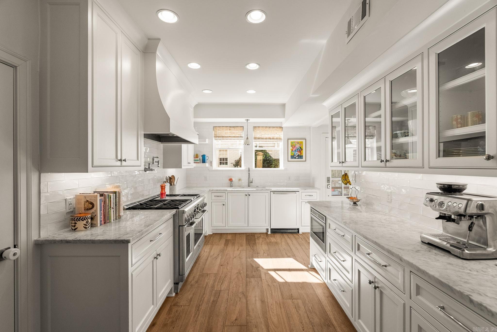 CLIFFEWOOD - Residential