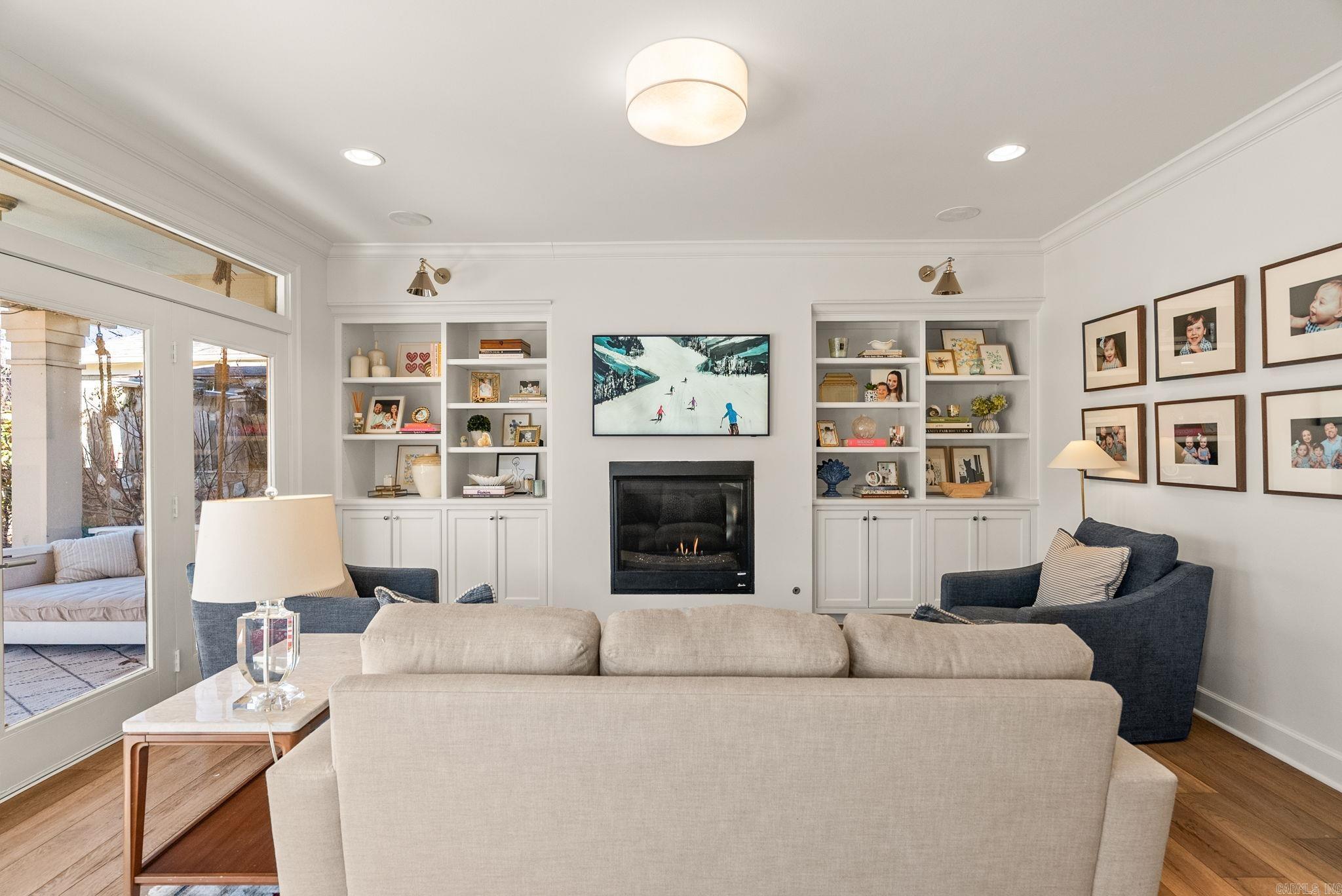 CLIFFEWOOD - Residential