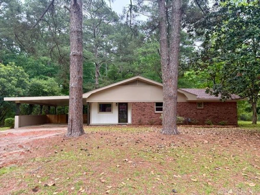 Newly remodeled 3bed 2bath home in Goodwin Heights. 2 storage/workshop buildings. NEW stove, dishwasher, flooring, roof, paint, light fixtures, fans, etc... Beautiful place to call home! Come take a look.