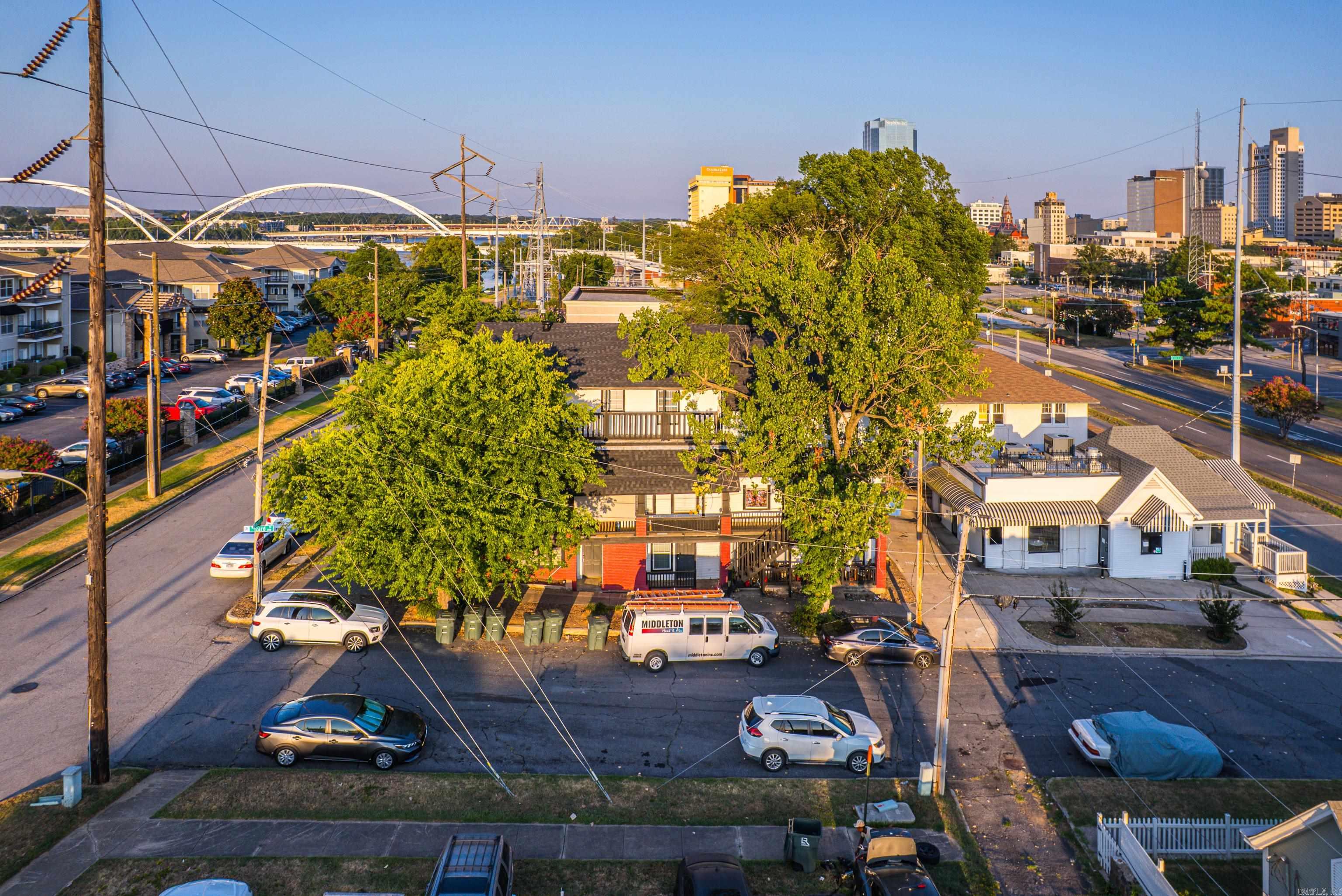 CITY OF LR L18 - Residential Income