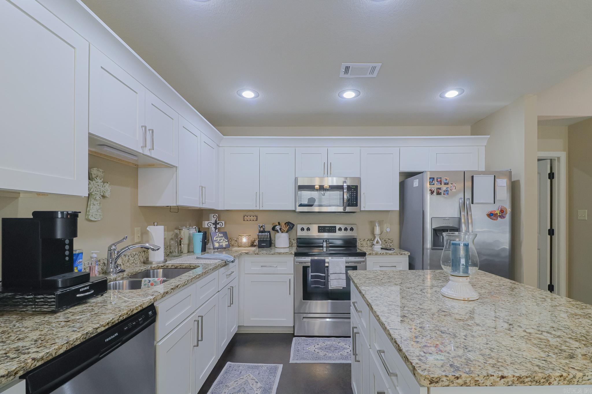 SHADOW RIDGE - Residential