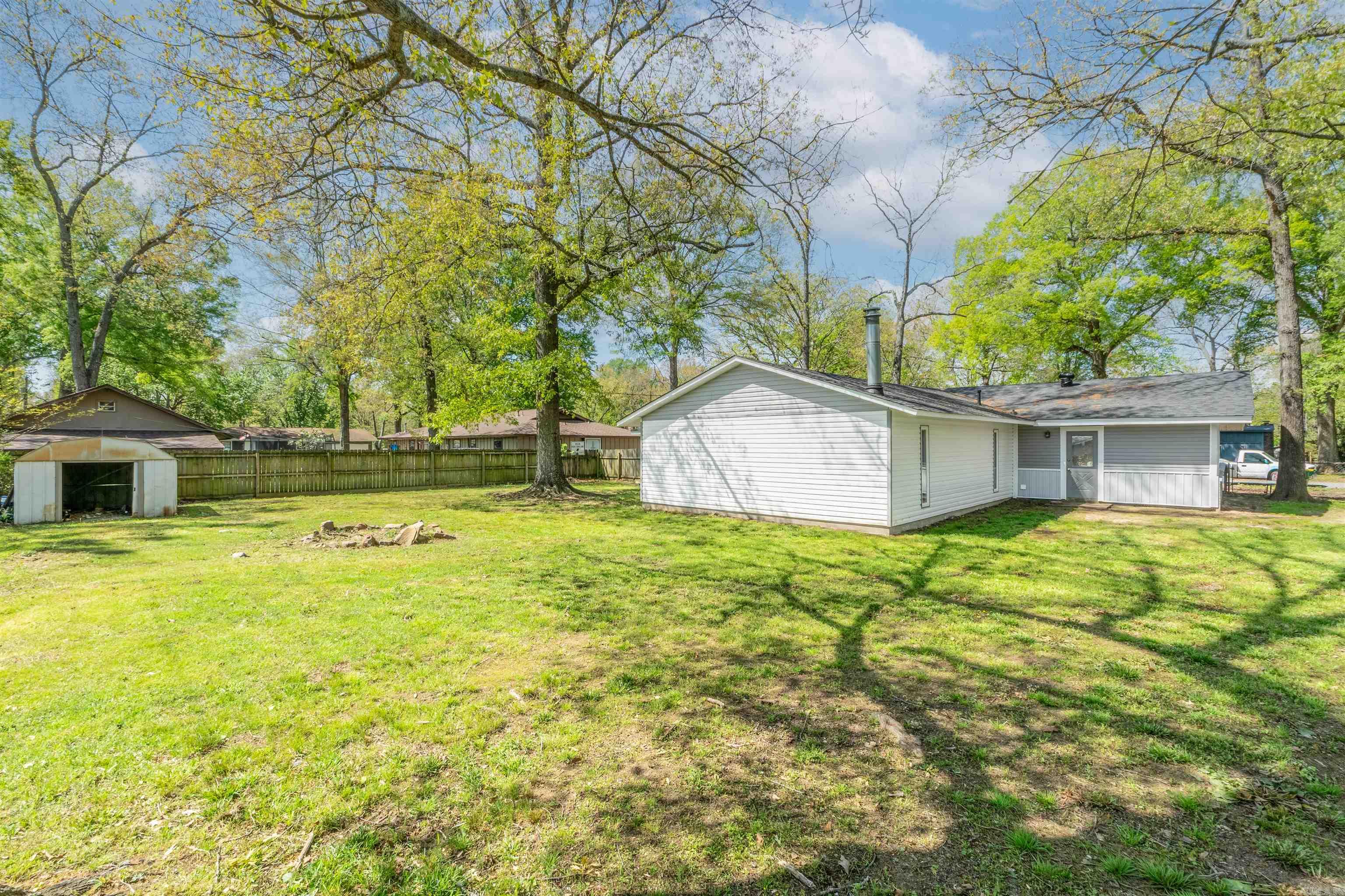 ARBOR OAKS - Residential