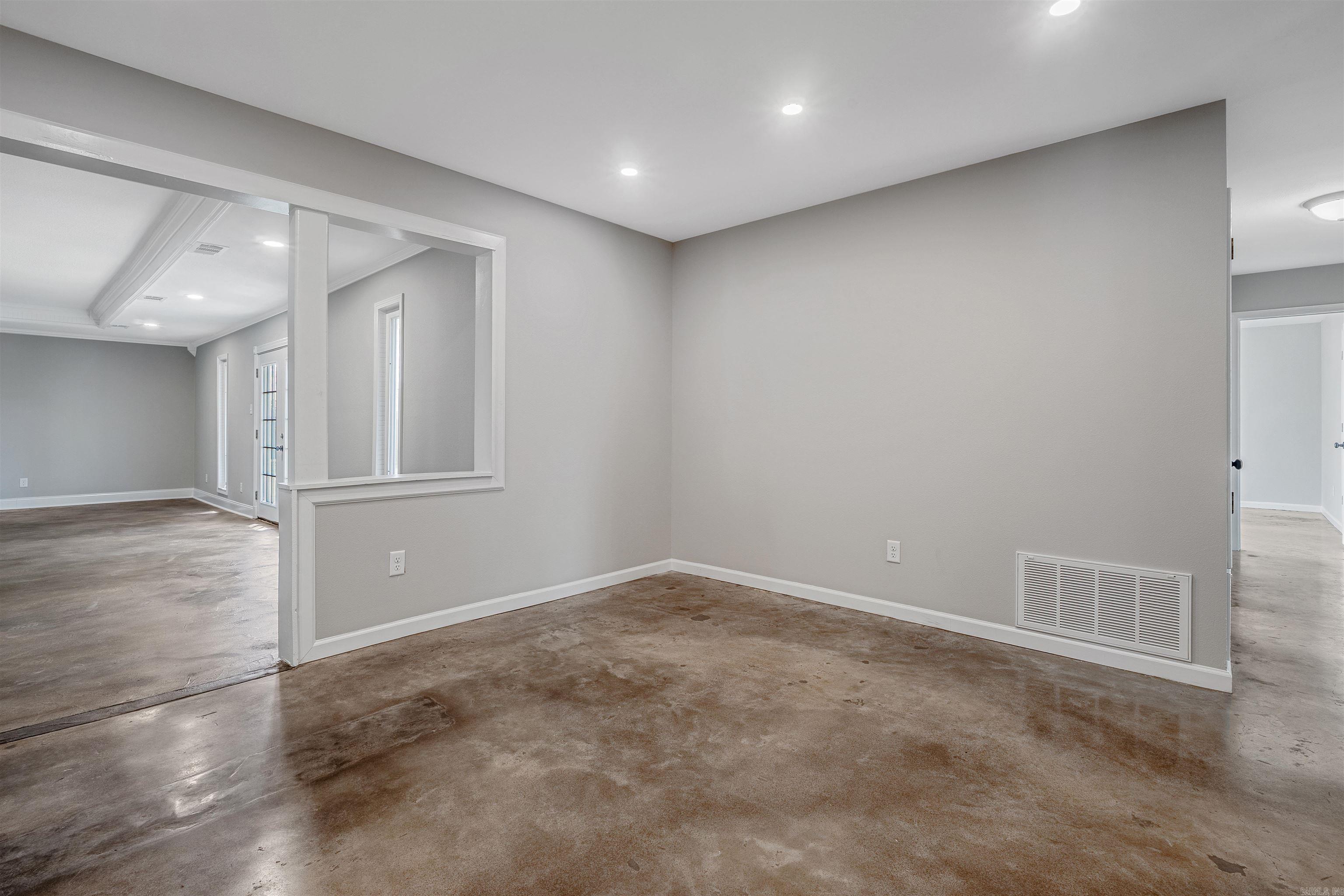 ARBOR OAKS - Residential