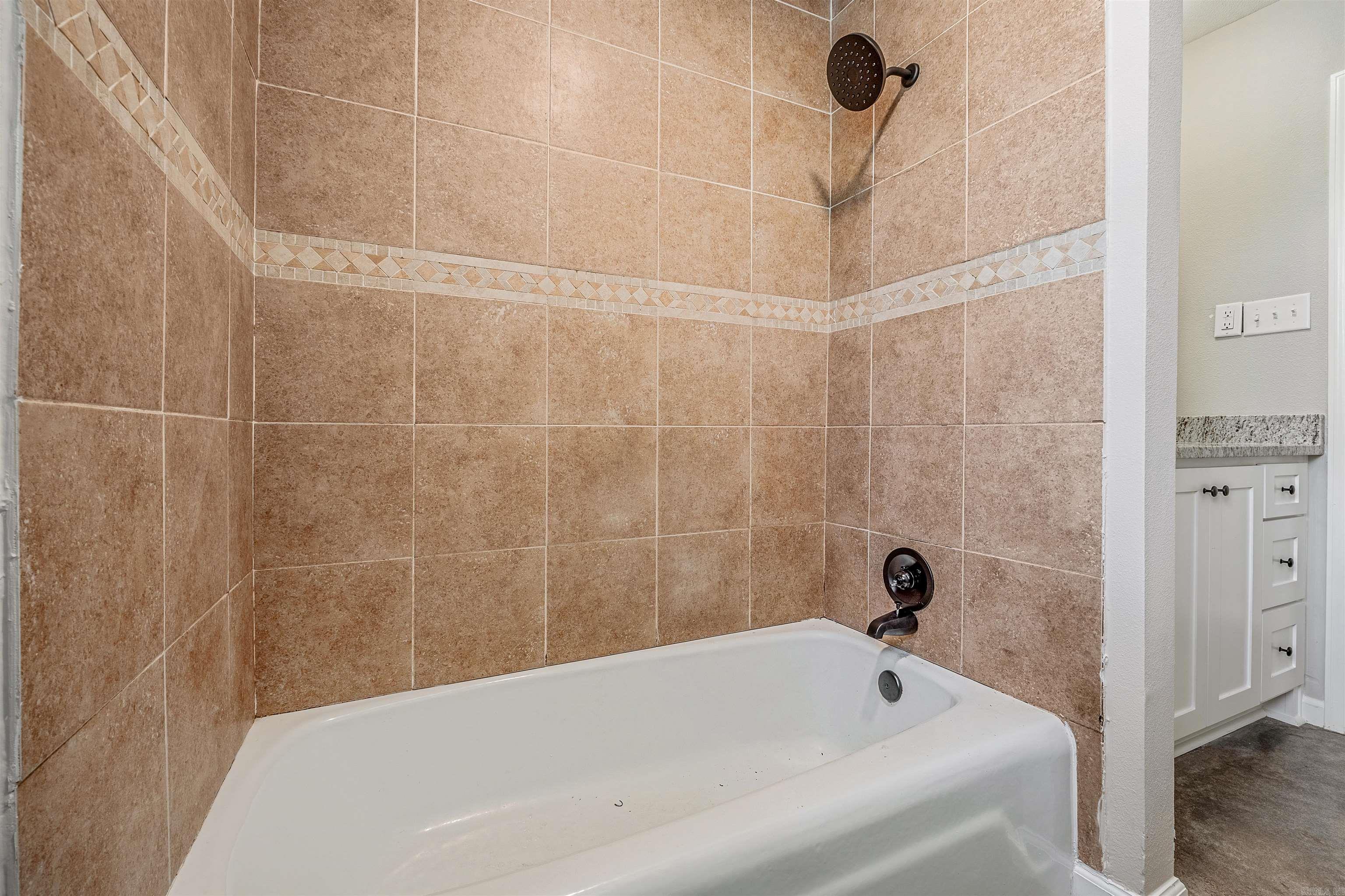 ARBOR OAKS - Residential