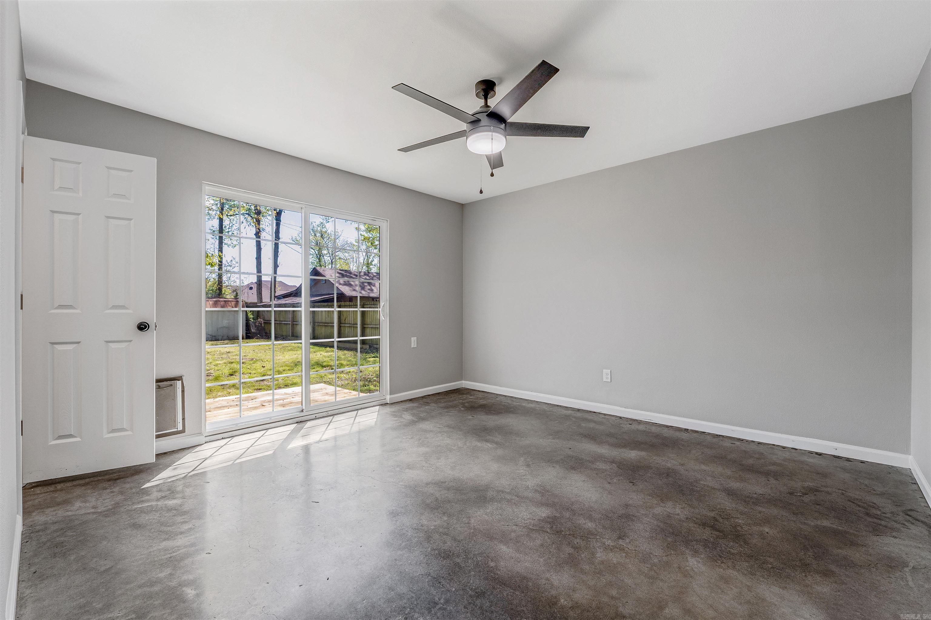 ARBOR OAKS - Residential