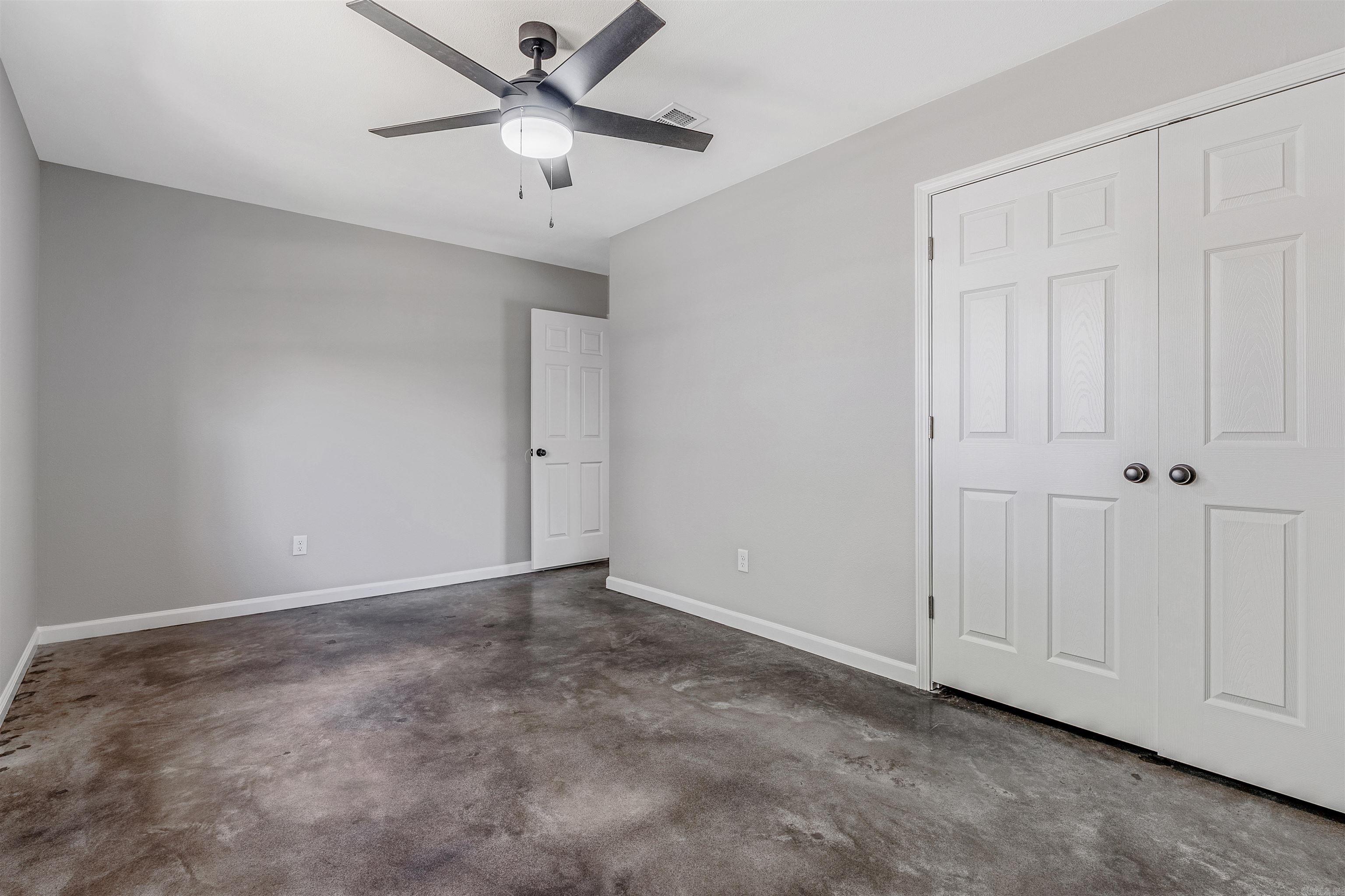 ARBOR OAKS - Residential