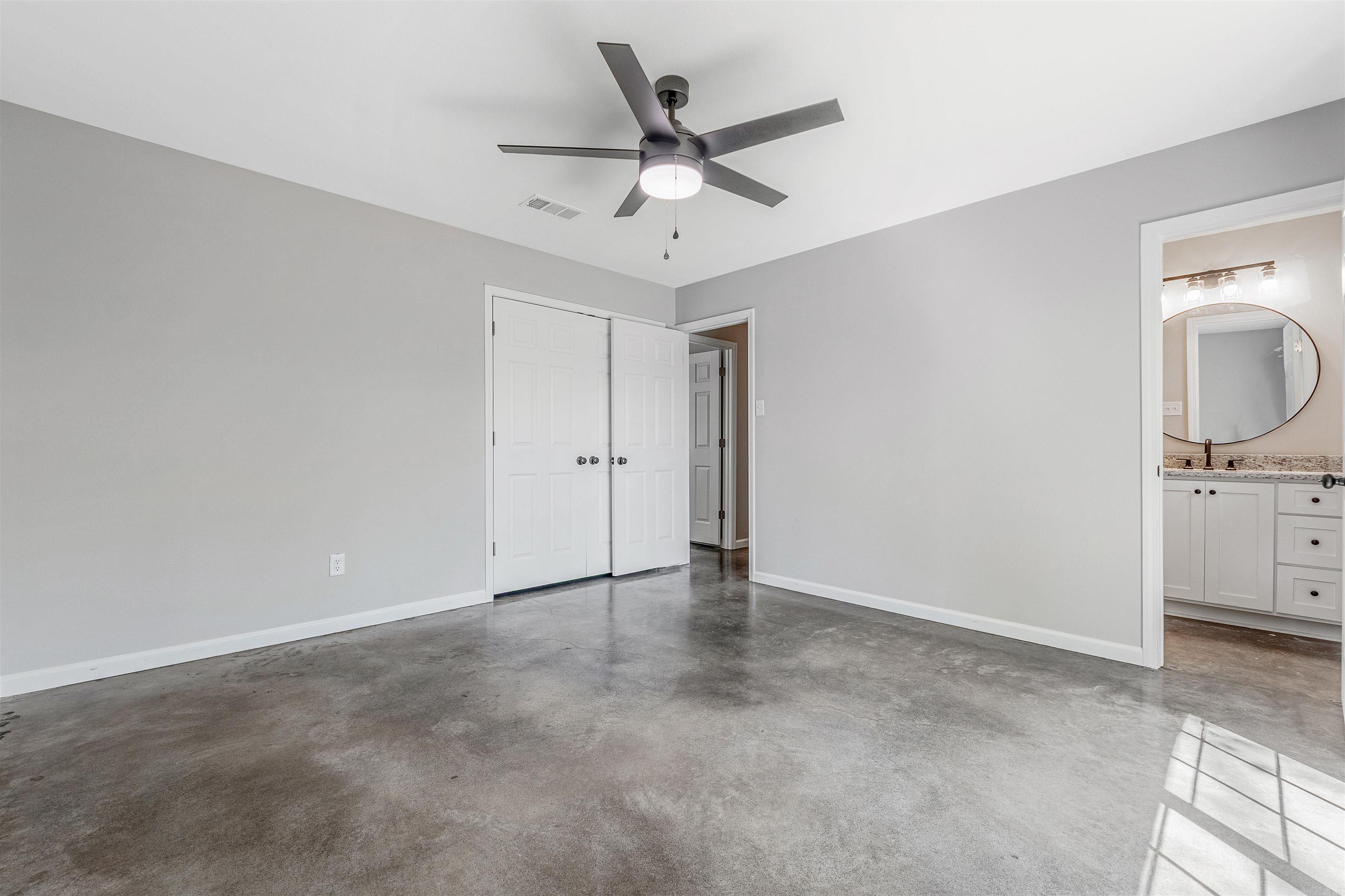 ARBOR OAKS - Residential