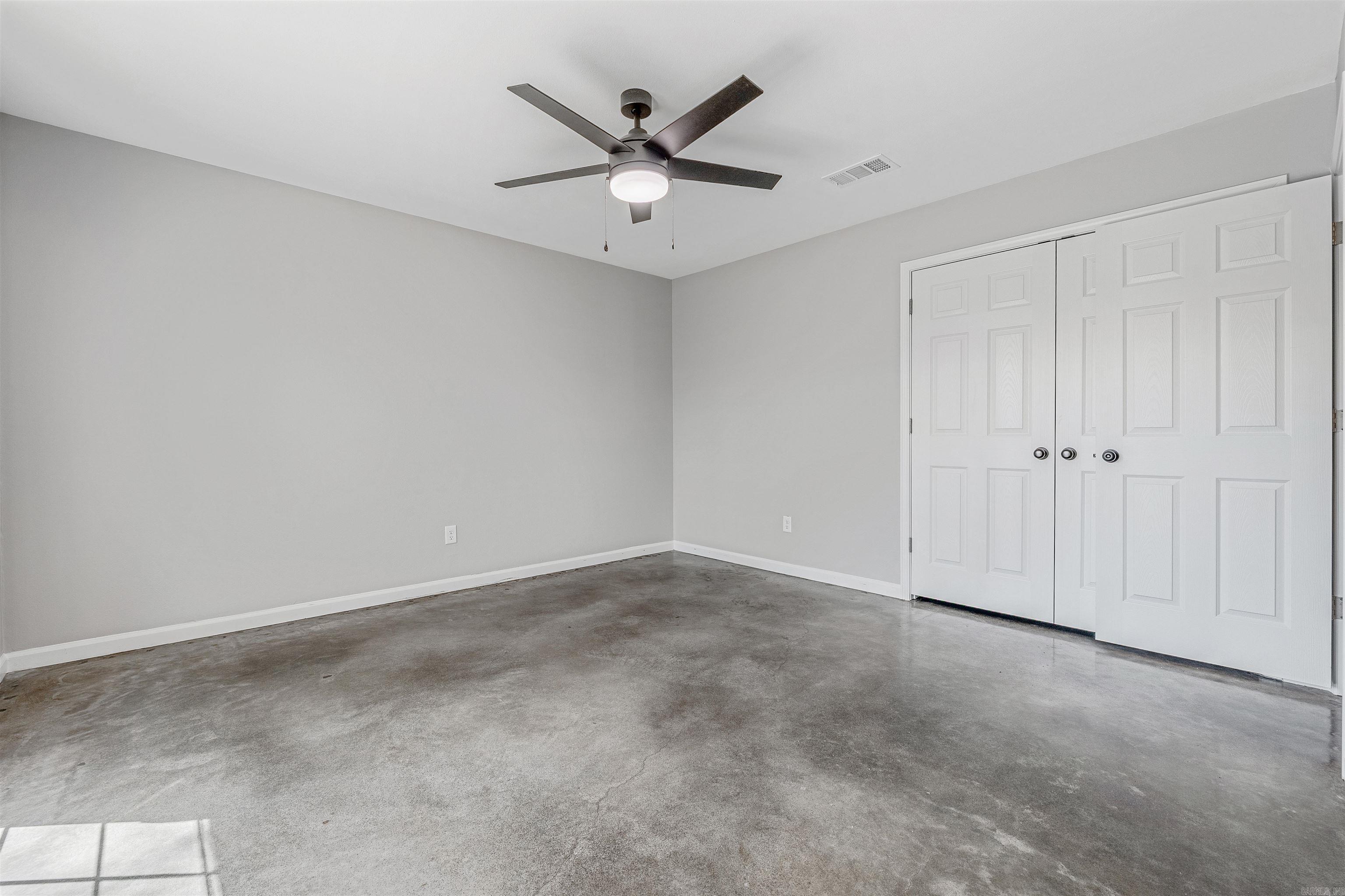 ARBOR OAKS - Residential