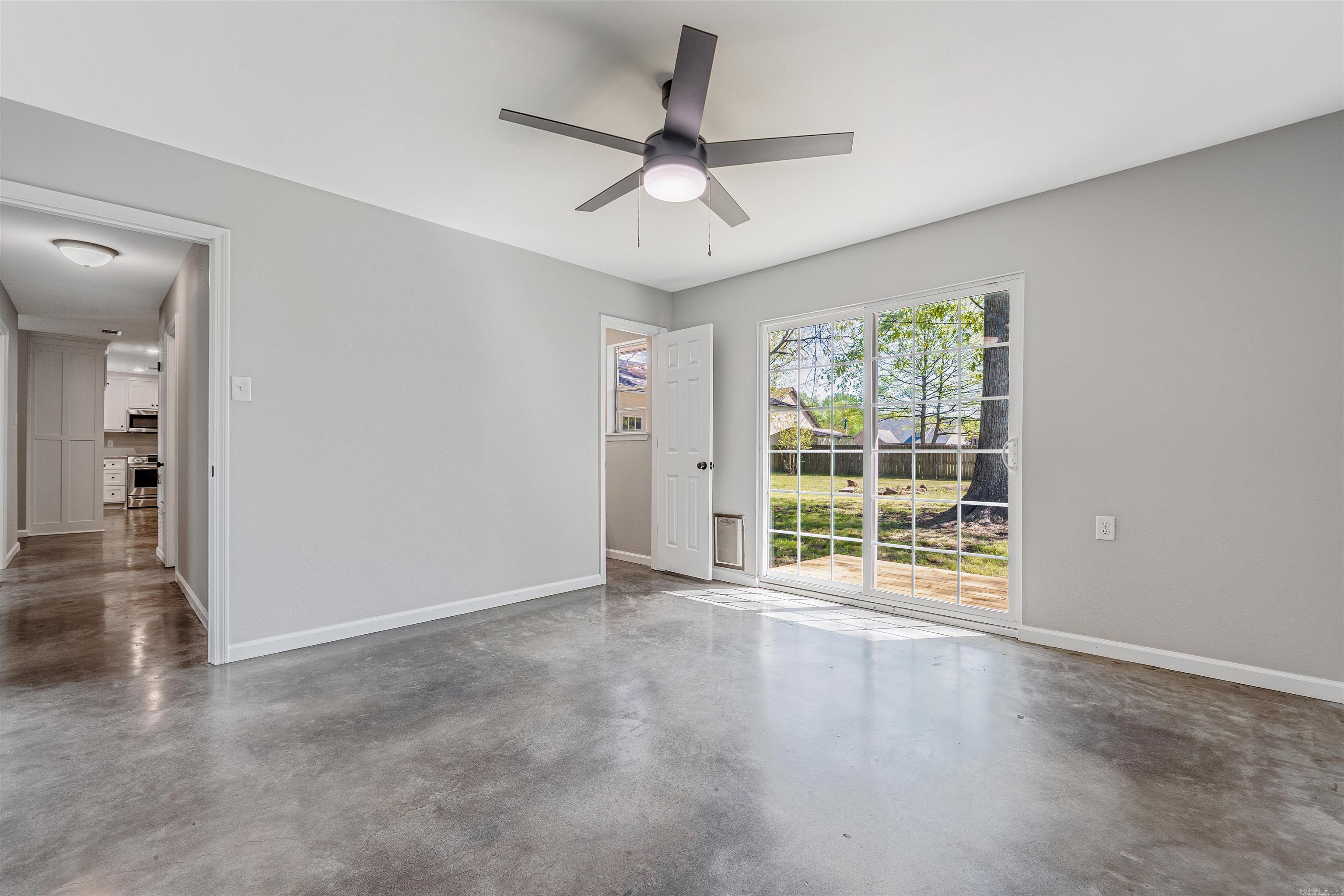 ARBOR OAKS - Residential