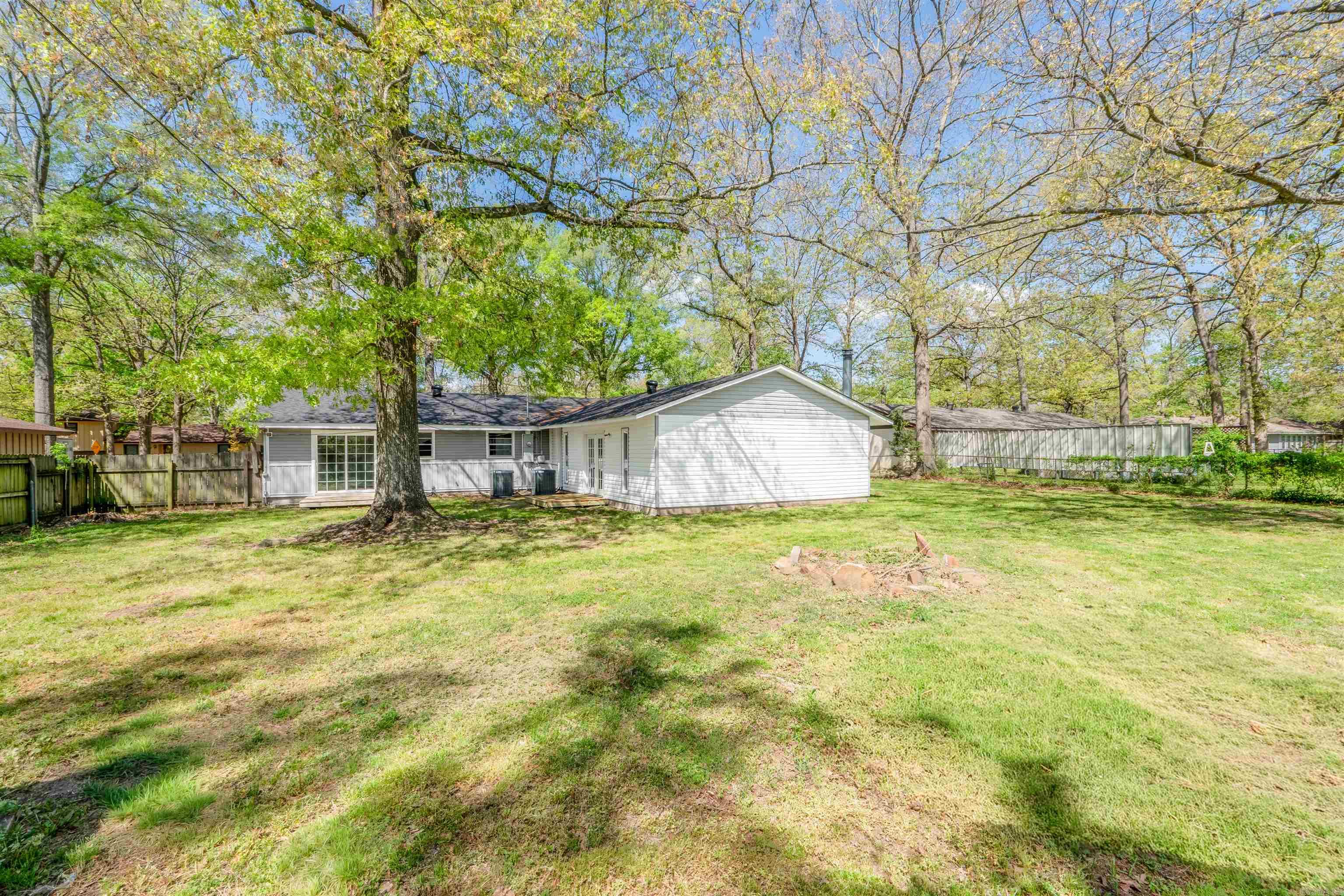 ARBOR OAKS - Residential