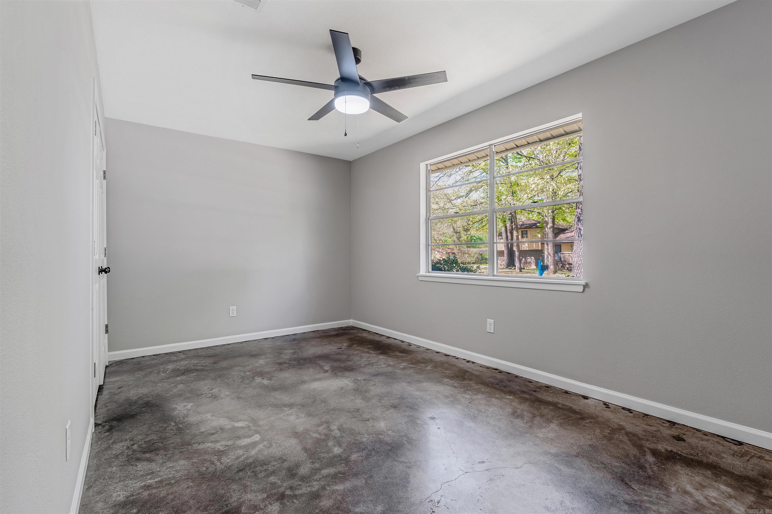 ARBOR OAKS - Residential