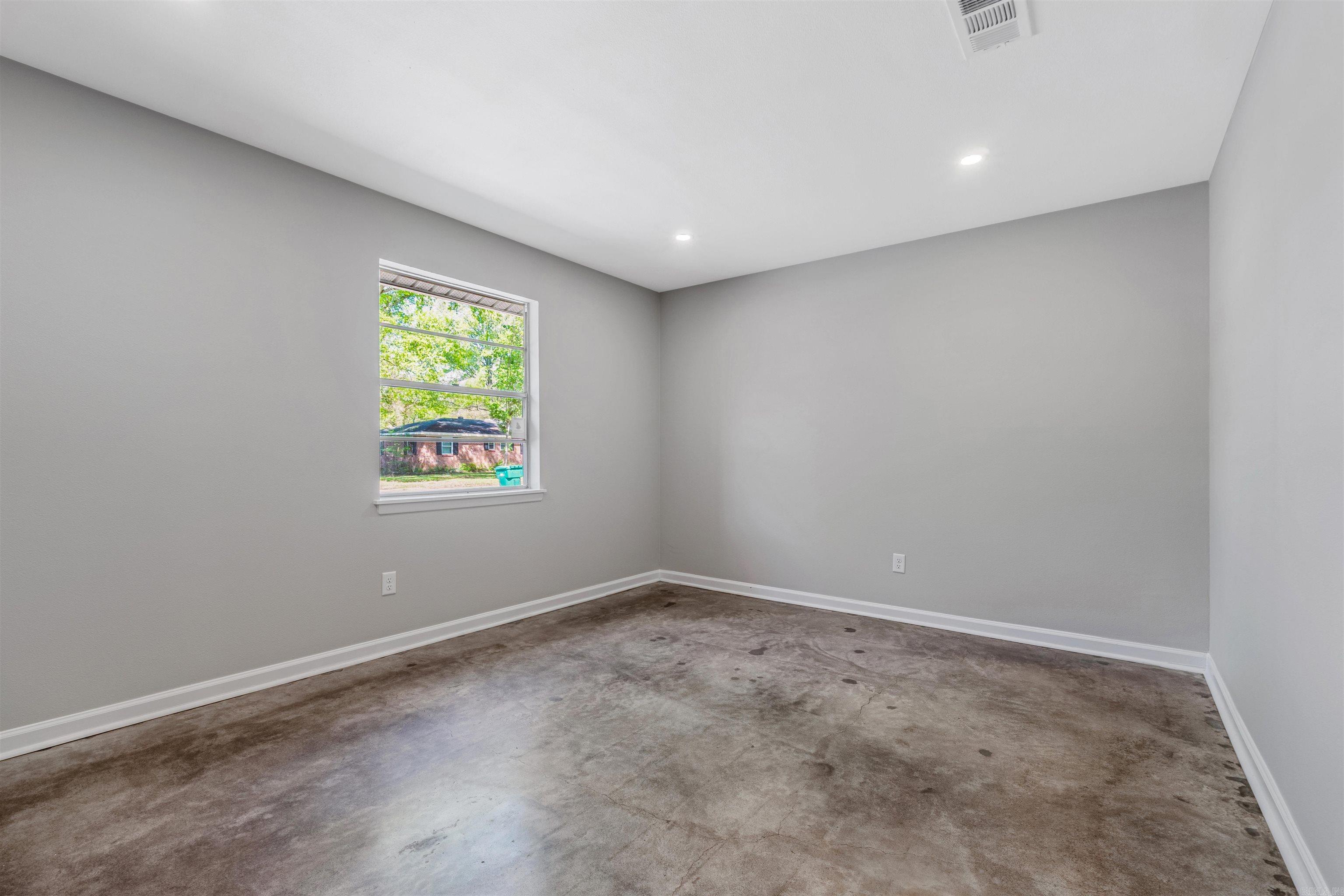 ARBOR OAKS - Residential