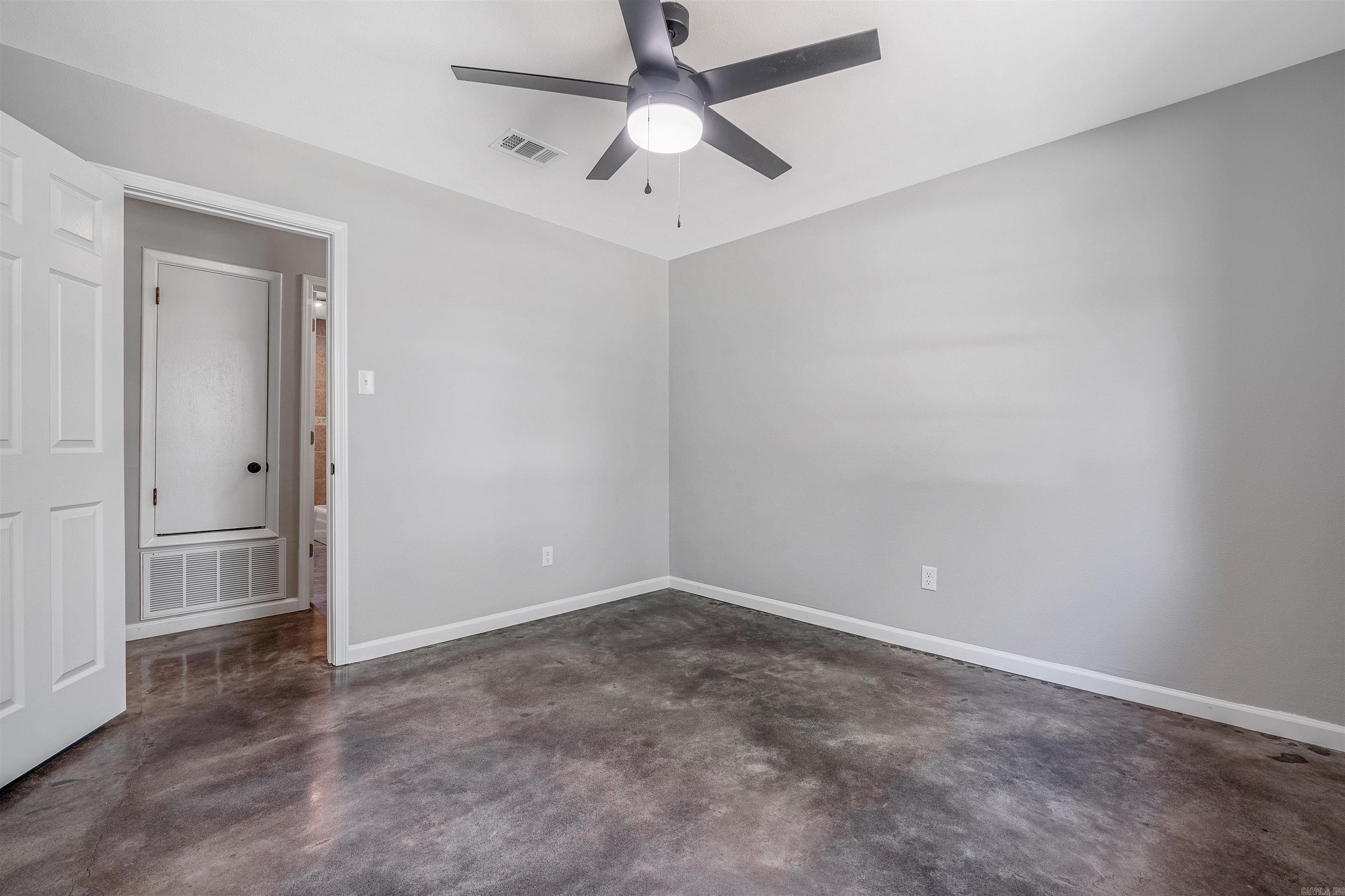 ARBOR OAKS - Residential