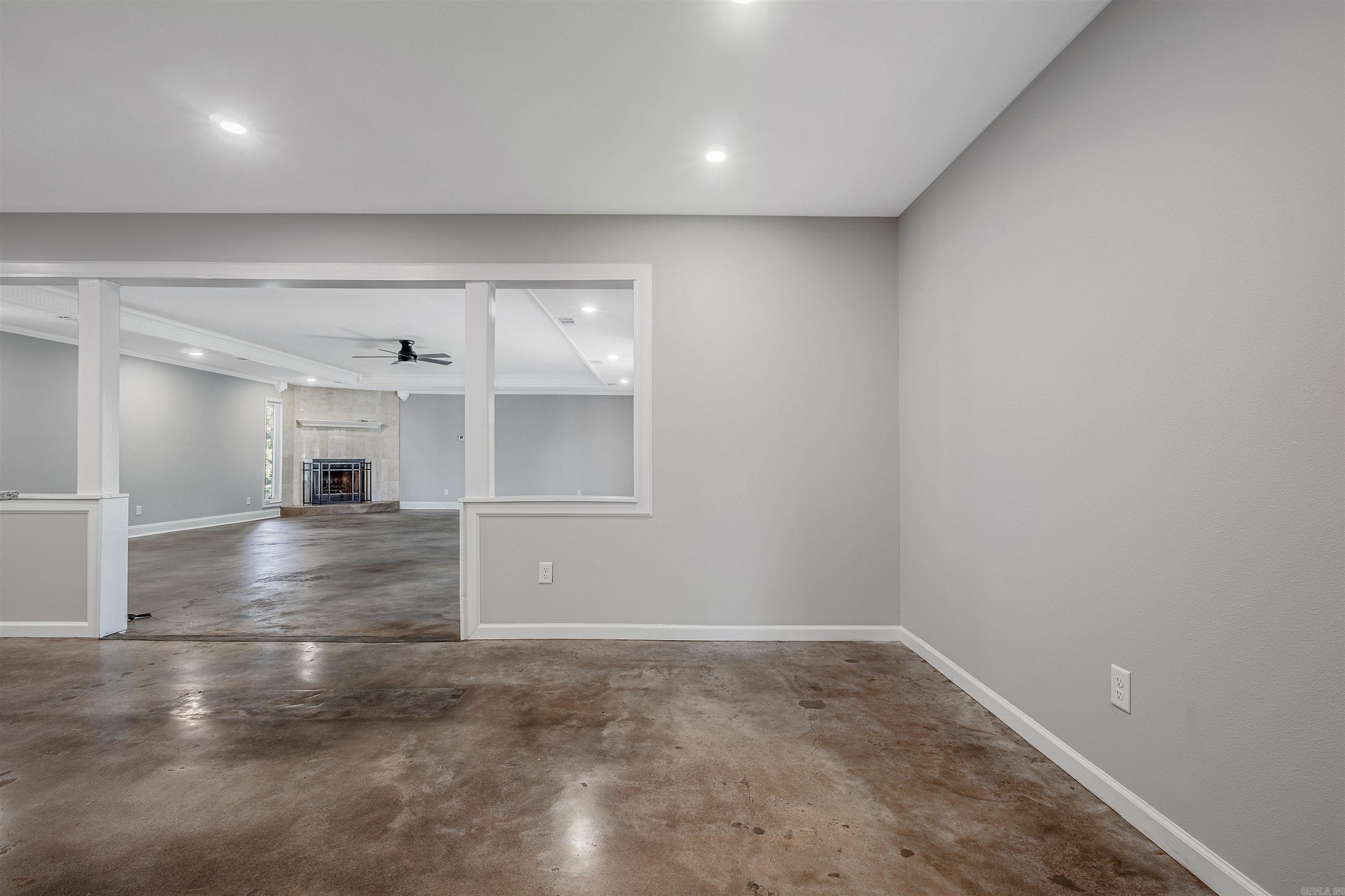 ARBOR OAKS - Residential