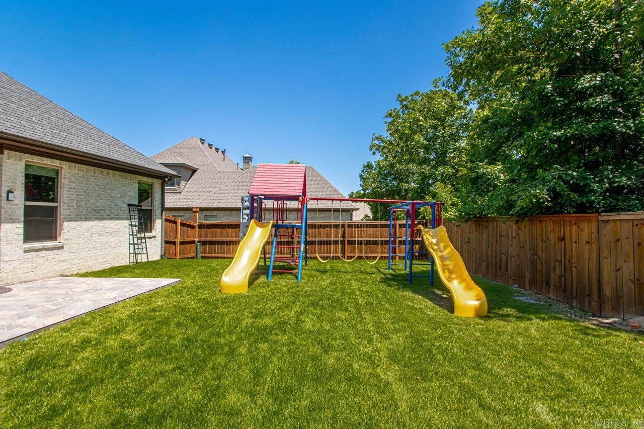 CHENAL VALLEY EPERNAY PLACE - Residential