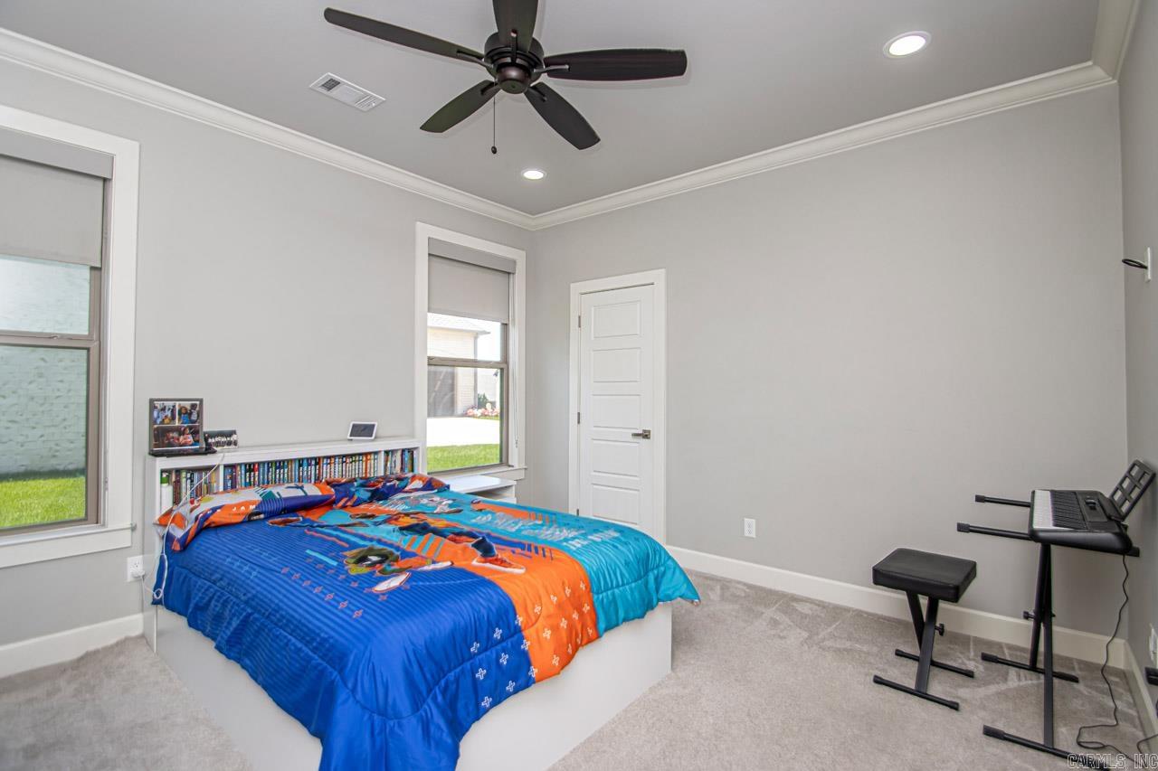 CHENAL VALLEY EPERNAY PLACE - Residential