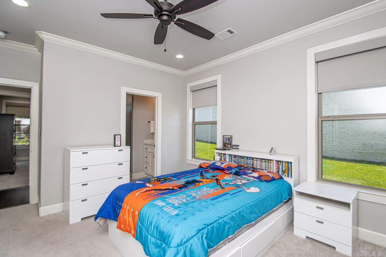 CHENAL VALLEY EPERNAY PLACE - Residential