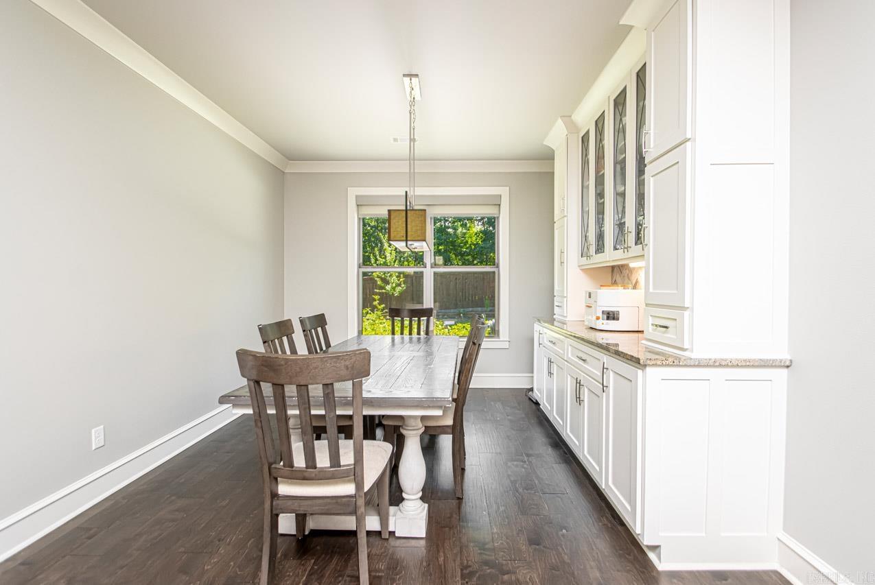 CHENAL VALLEY EPERNAY PLACE - Residential