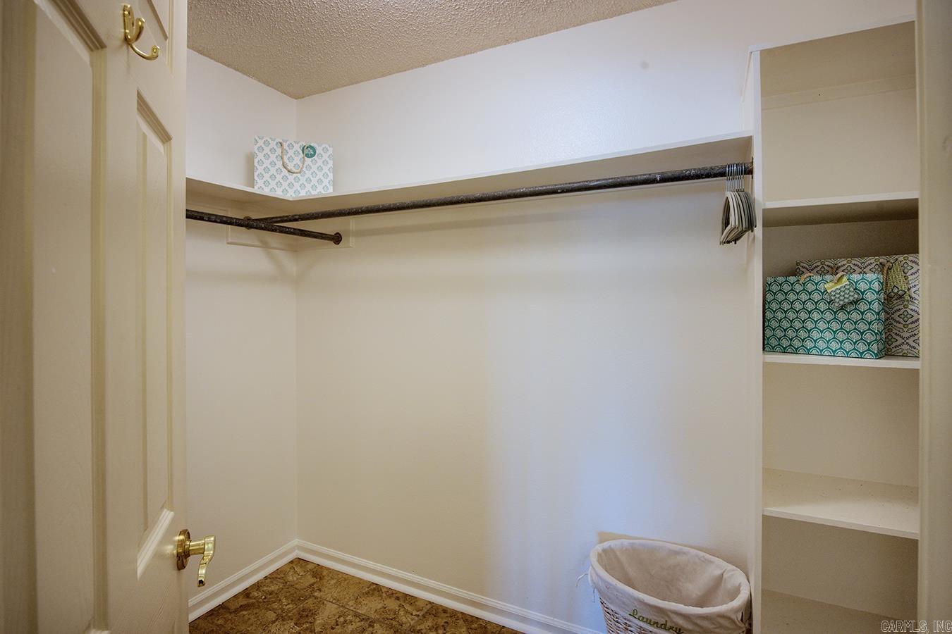 ZAFIRO - Residential