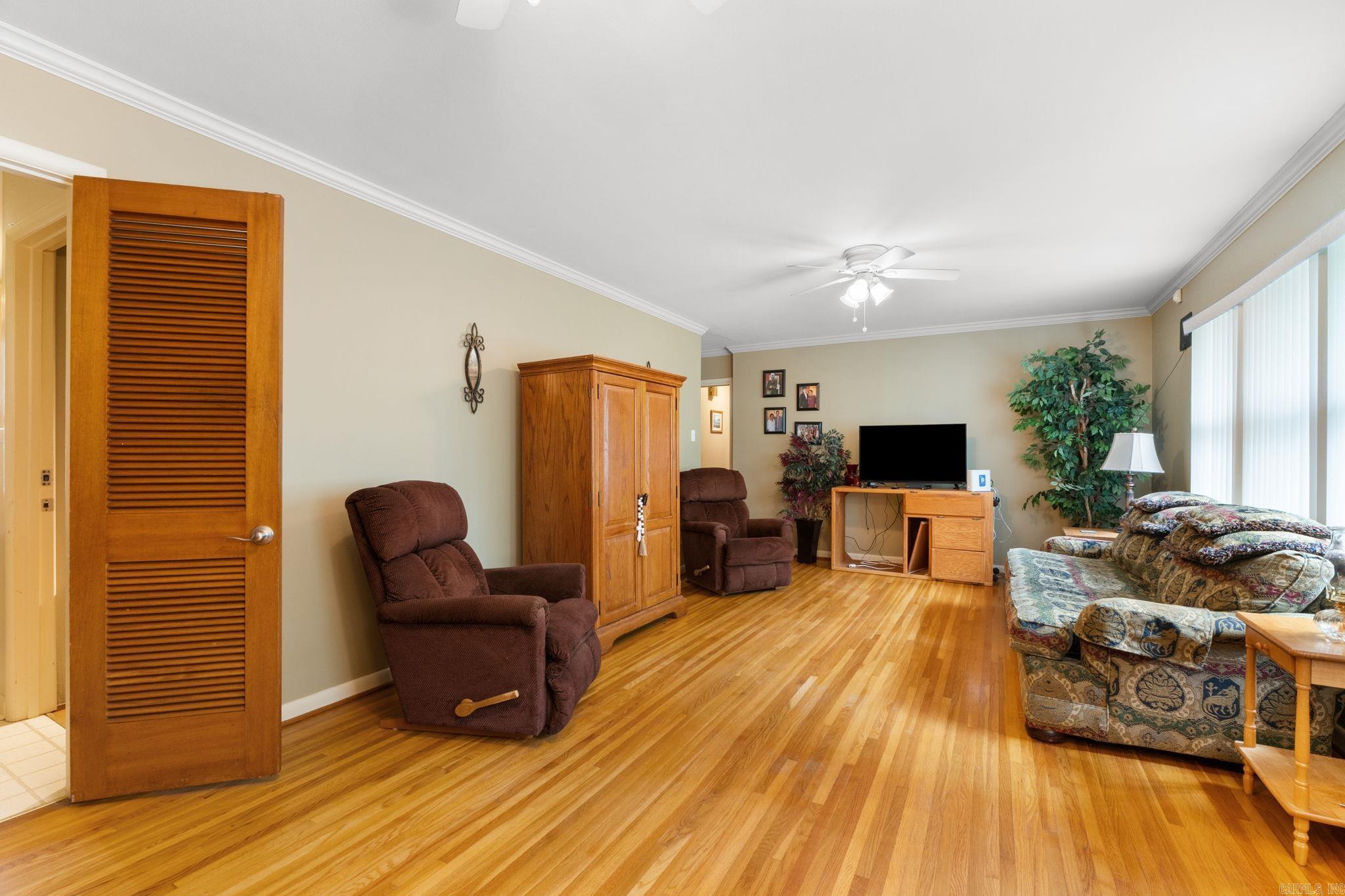HALL PLAZA - Residential