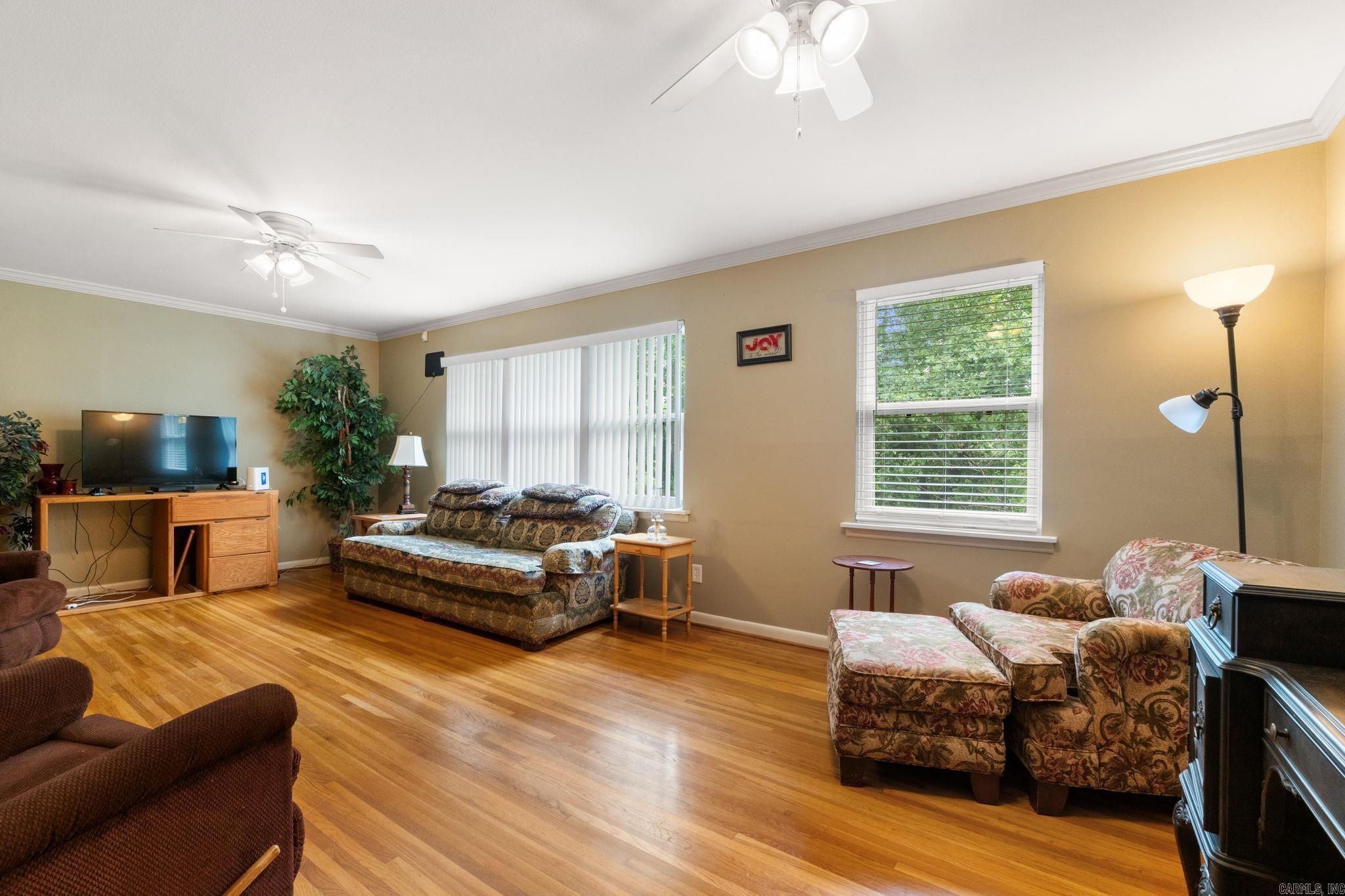 HALL PLAZA - Residential